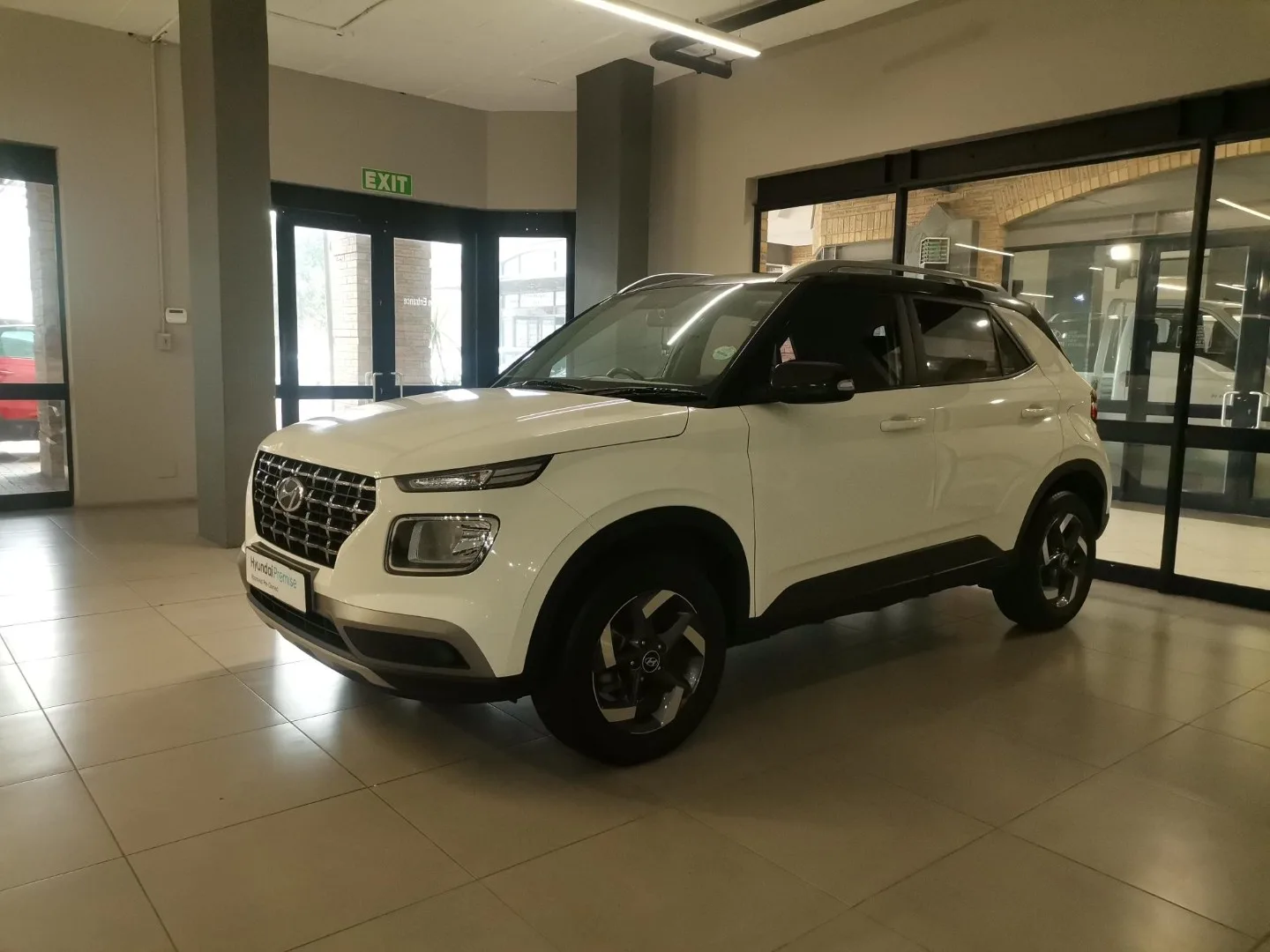 2021 Hyundai VENUE VENUE 1.0 TGDI FLUID M/T thumbnail 3