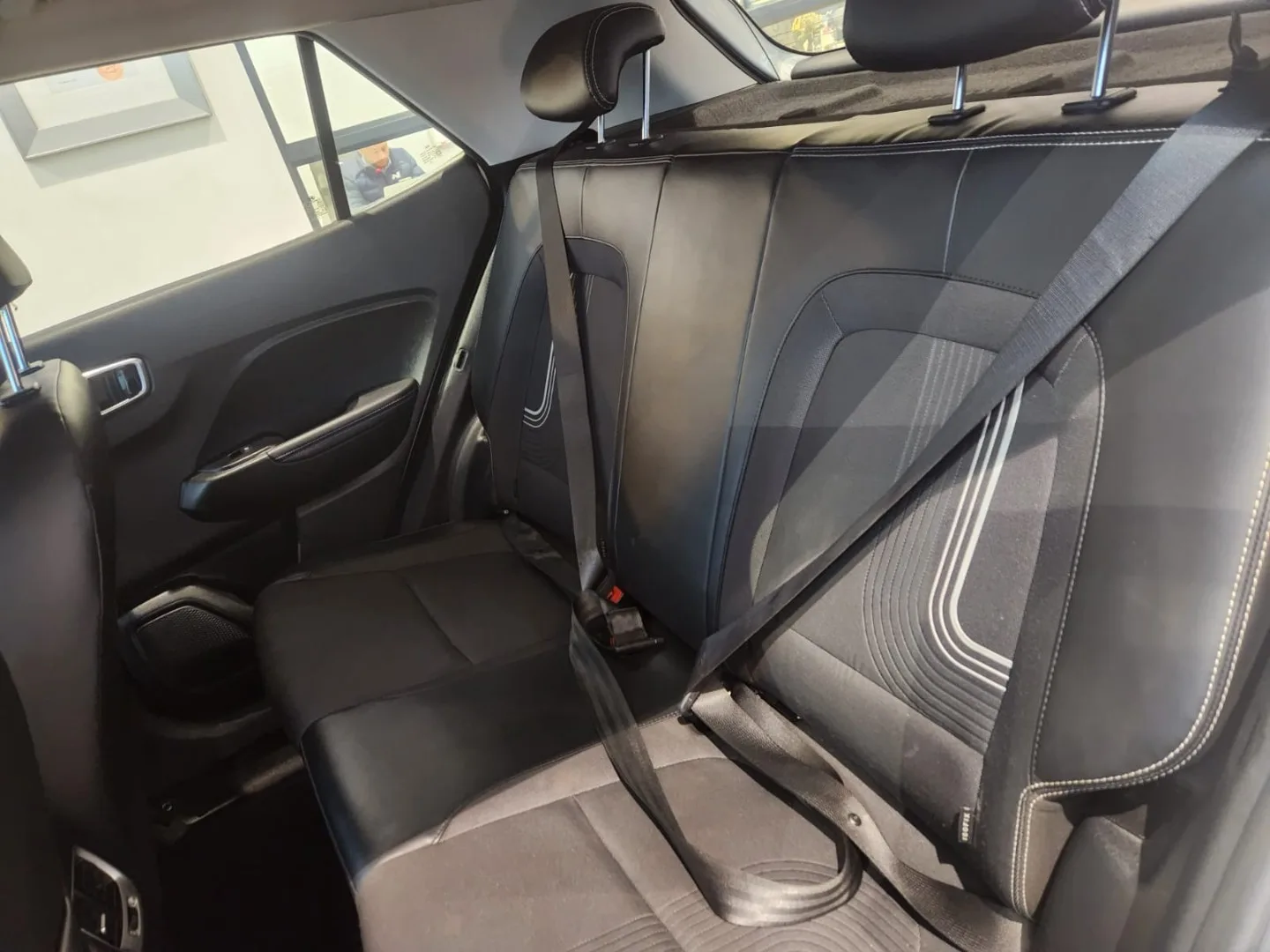 2021 Hyundai VENUE VENUE 1.0 TGDI FLUID M/T 2 TONE thumbnail 22