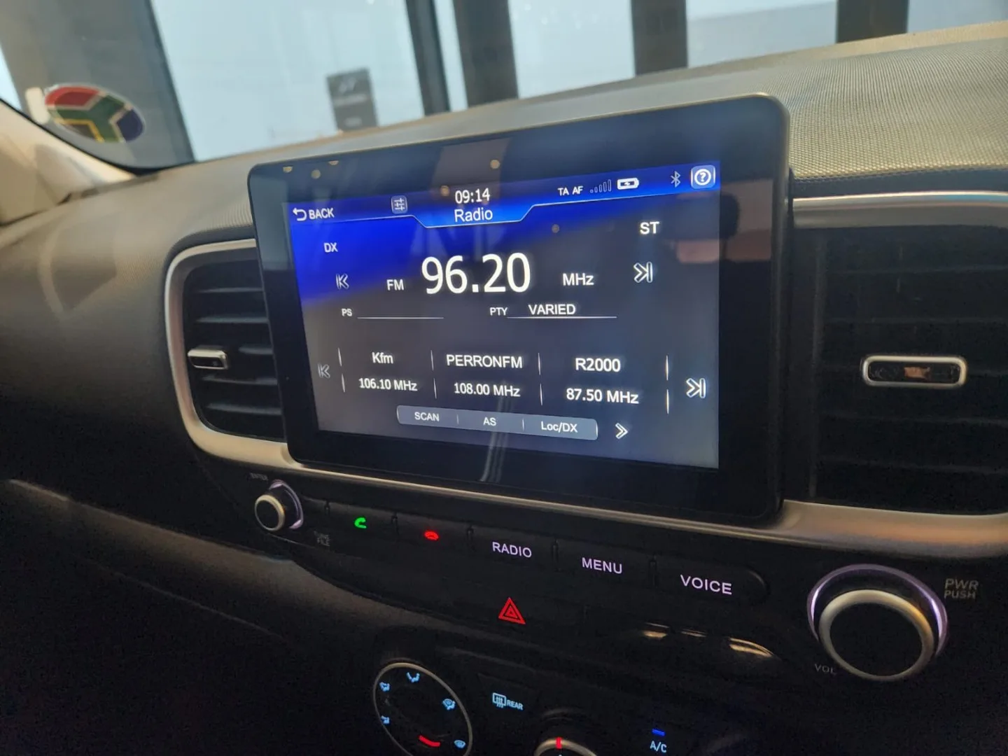 2021 Hyundai VENUE VENUE 1.0 TGDI FLUID M/T 2 TONE thumbnail 12
