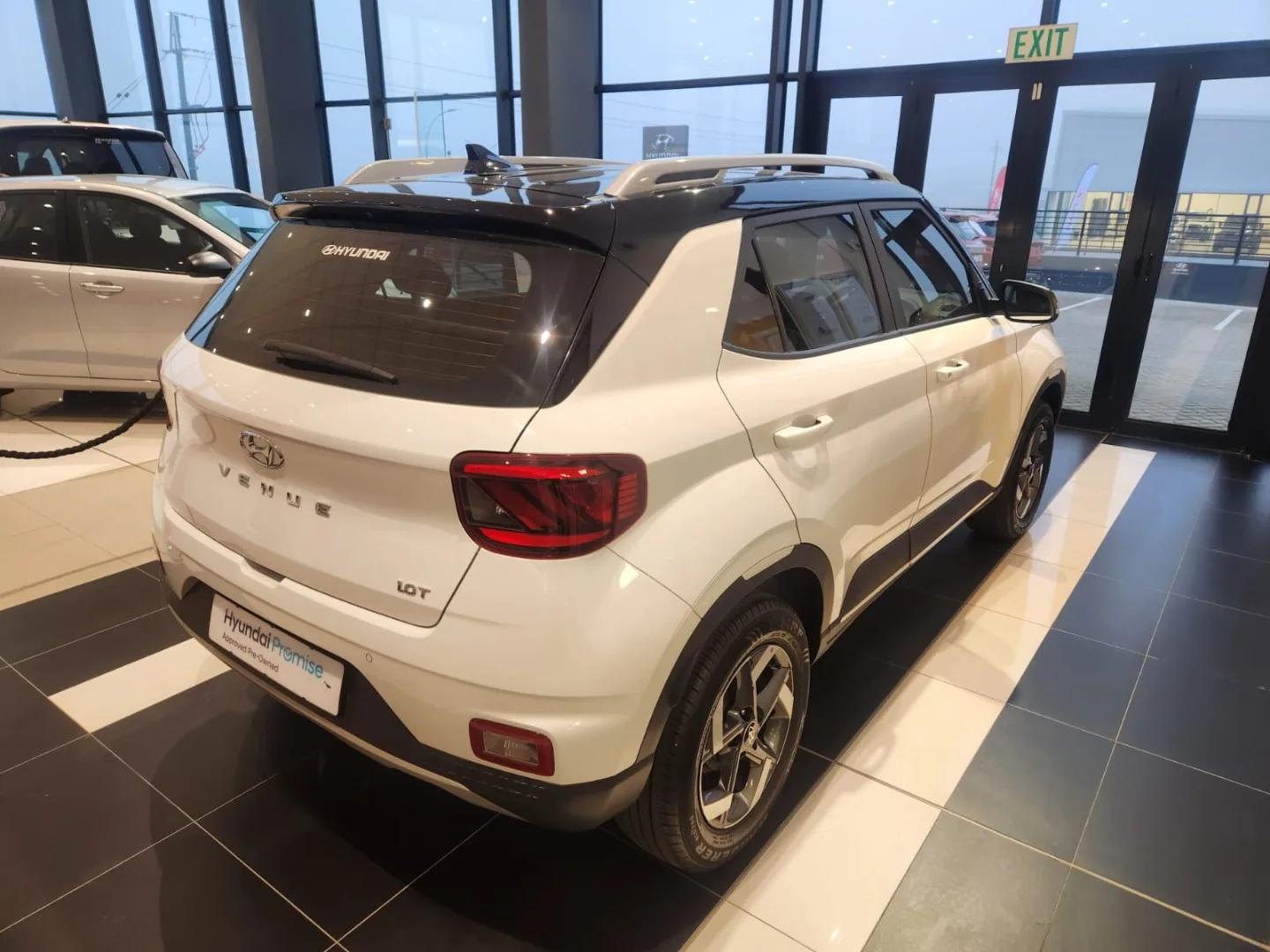 2021 Hyundai VENUE VENUE 1.0 TGDI FLUID M/T 2 TONE thumbnail 6