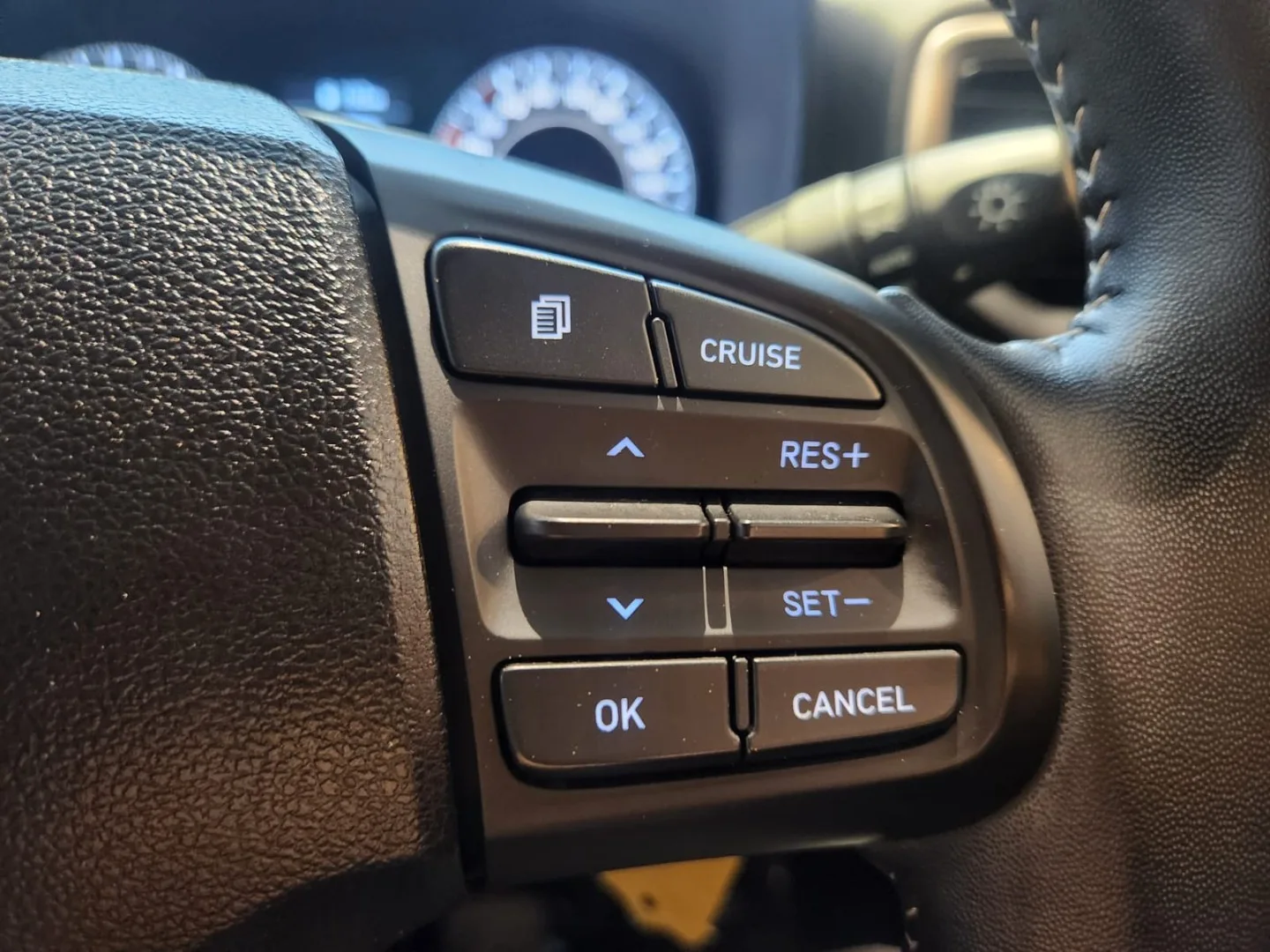 2021 Hyundai VENUE VENUE 1.0 TGDI FLUID M/T 2 TONE thumbnail 16