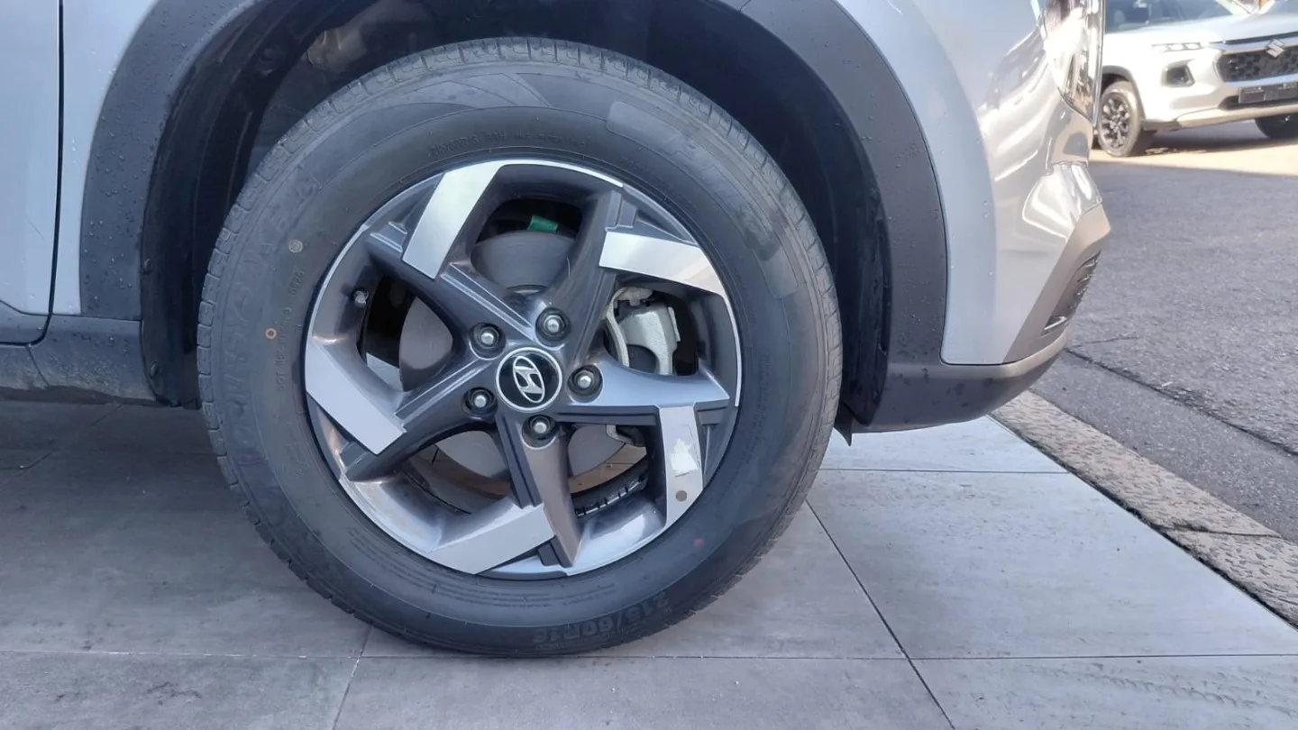 2022 Hyundai VENUE VENUE 1.0 TGDI FLUID M/T thumbnail 4