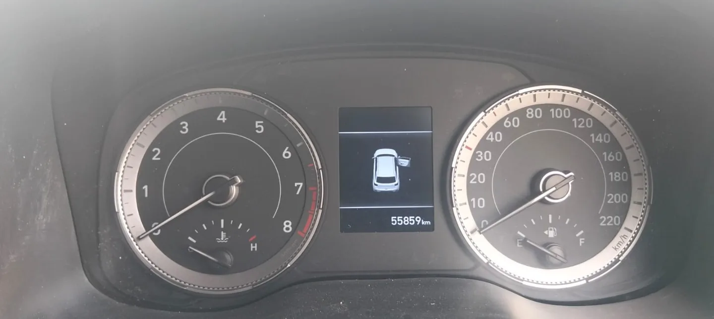 2022 Hyundai VENUE VENUE 1.0 TGDI FLUID M/T thumbnail 2