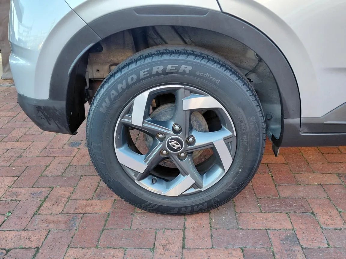 2020 Hyundai VENUE VENUE 1.0 TGDI FLUID DCT thumbnail 5