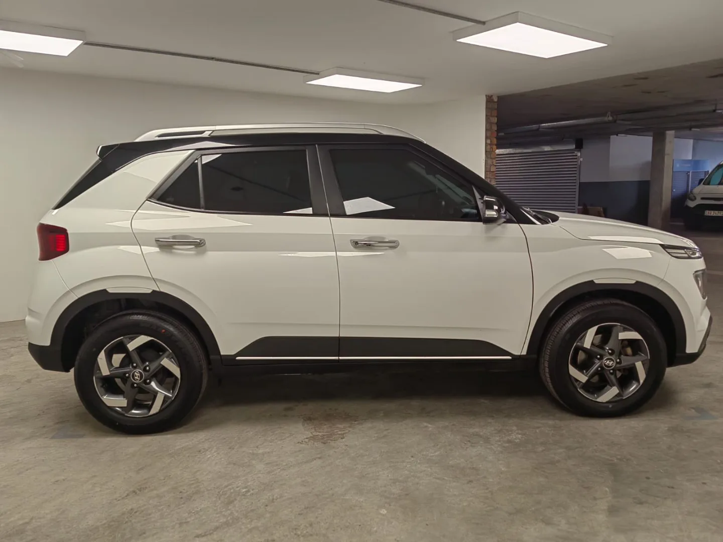 2020 Hyundai VENUE Venue Venue 1.0 Tgdi Fluid Dct thumbnail 5