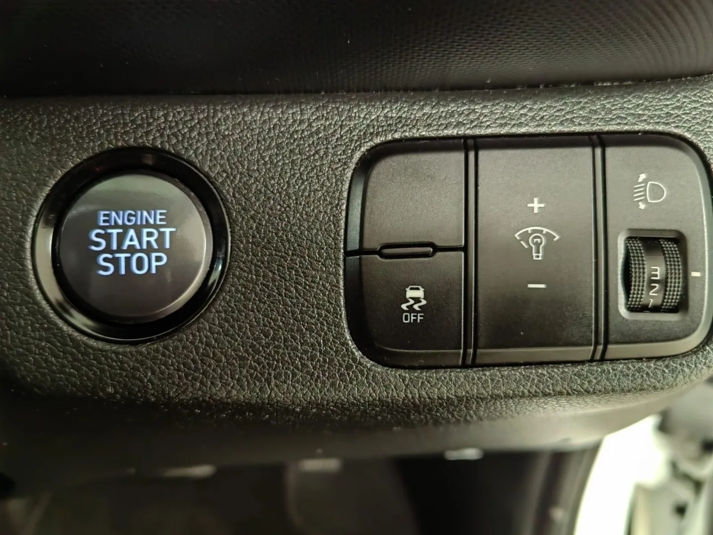 2020 Hyundai VENUE Venue Venue 1.0 Tgdi Fluid Dct thumbnail 13