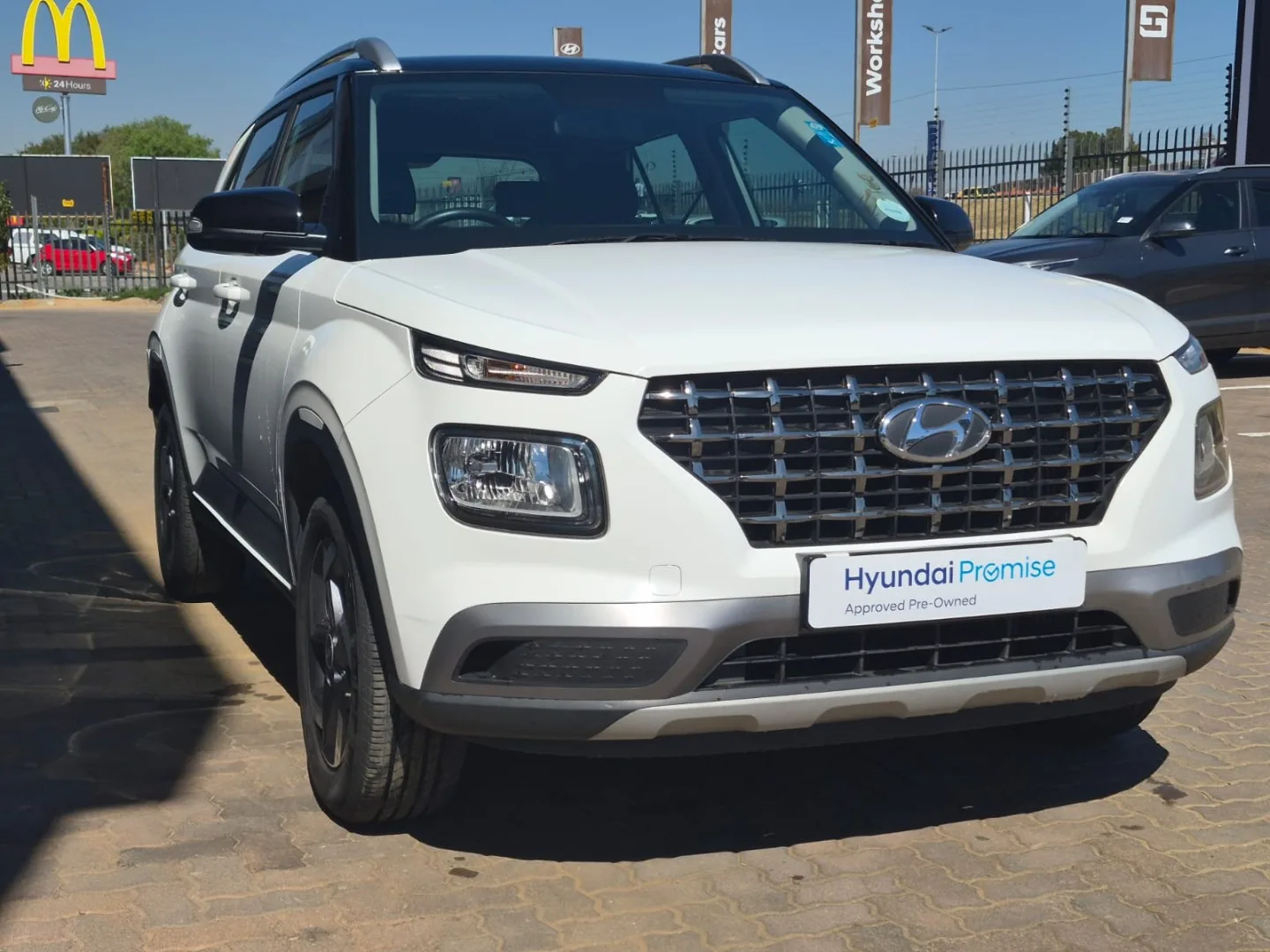 2022 Hyundai VENUE VENUE 1.0 TGDI FLUID DCT 2 TONE thumbnail 8