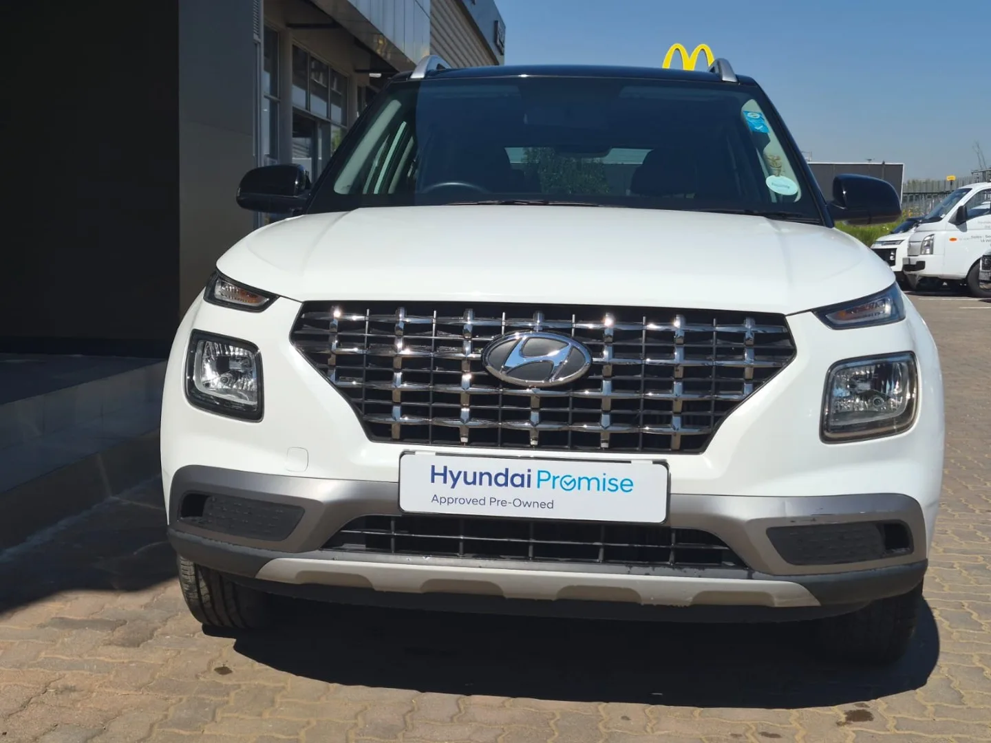 2022 Hyundai VENUE VENUE 1.0 TGDI FLUID DCT 2 TONE thumbnail 5