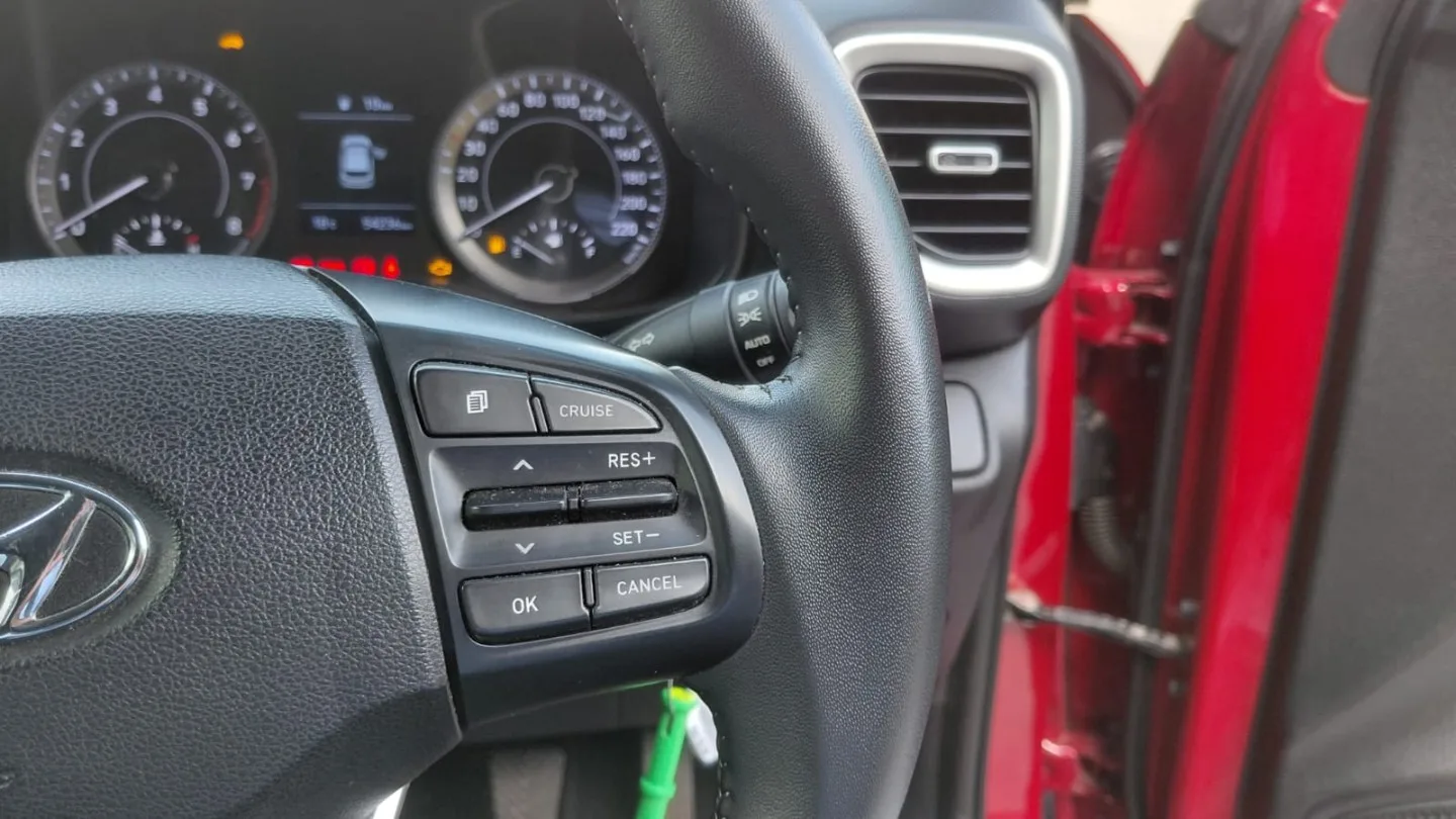 2023 Hyundai VENUE VENUE 1.0 TGDI FLUID DCT thumbnail 7