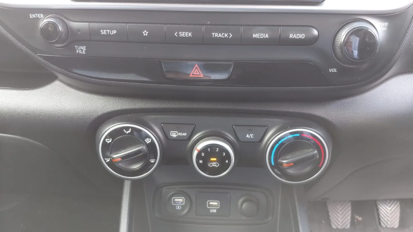 2023 Hyundai VENUE VENUE 1.0 TGDI FLUID DCT thumbnail 9