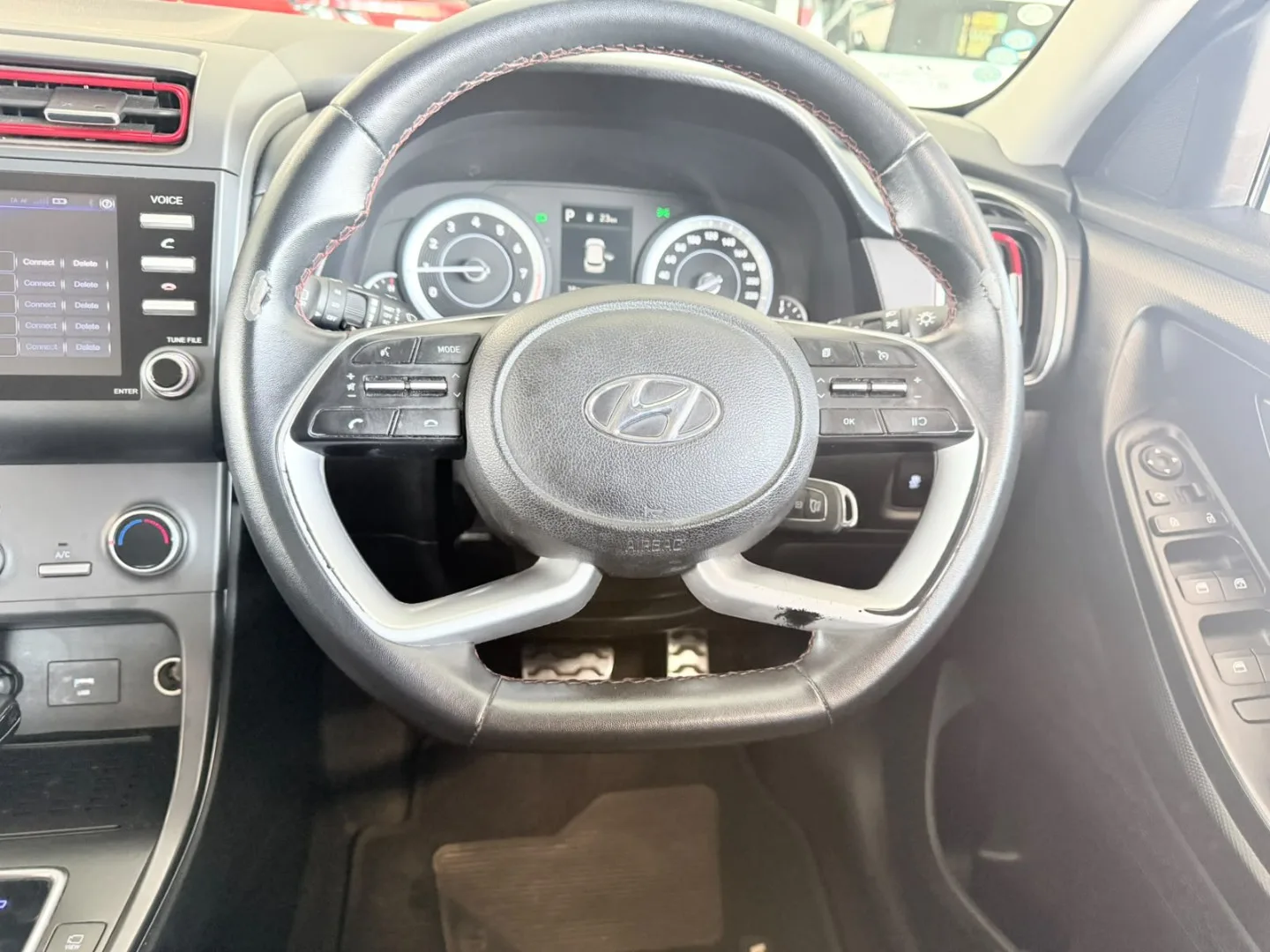 2021 Hyundai CRETA CRETA 1.4 TGDI EXECUTIVE DCT 2 TONE thumbnail 12