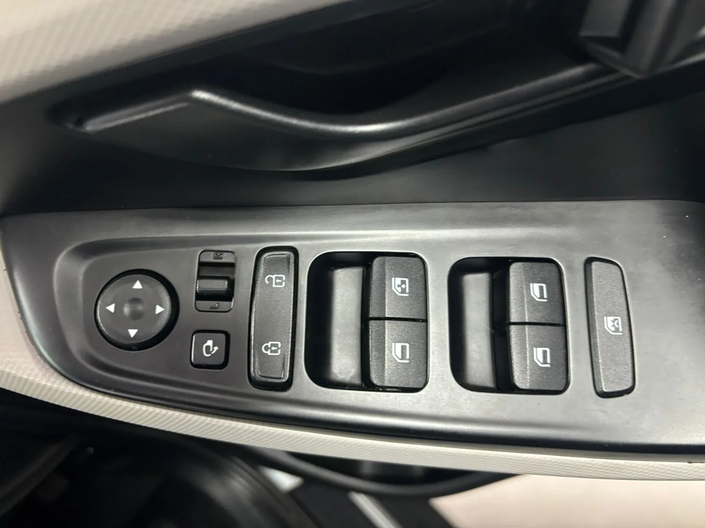 2022 Hyundai CRETA CRETA 1.5 EXECUTIVE IVT thumbnail 17