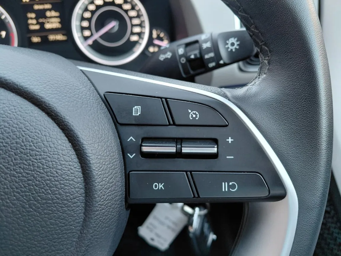 2021 Hyundai CRETA CRETA 1.5 EXECUTIVE IVT 2 TONE thumbnail 18