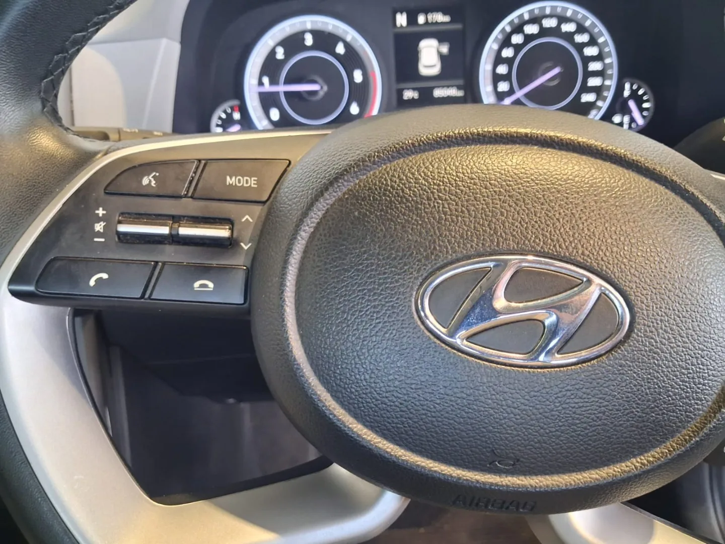 2022 Hyundai CRETA CRETA 1.5 EXECUTIVE IVT 2 TONE thumbnail 11