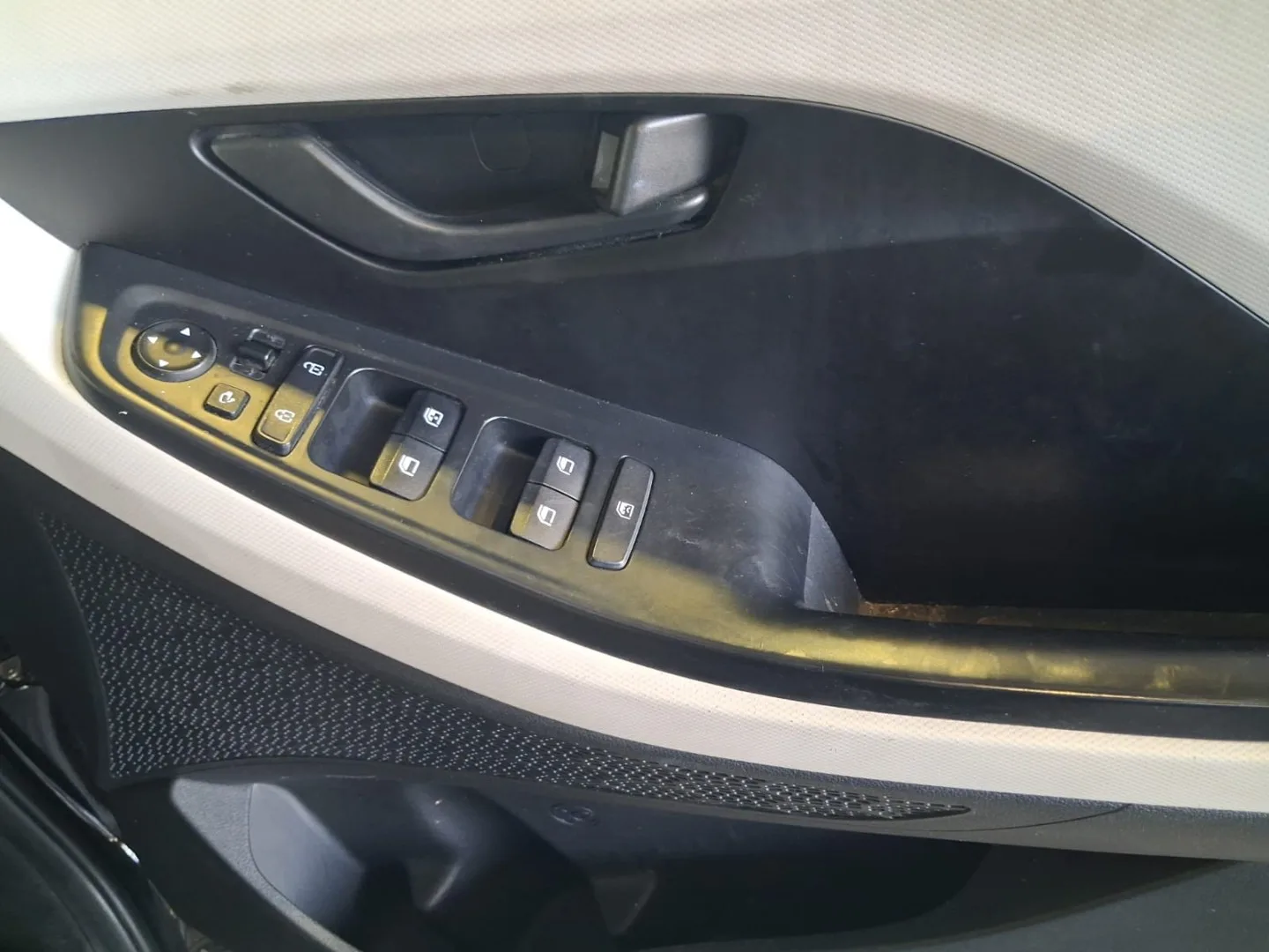 2022 Hyundai CRETA CRETA 1.5 EXECUTIVE IVT 2 TONE thumbnail 12