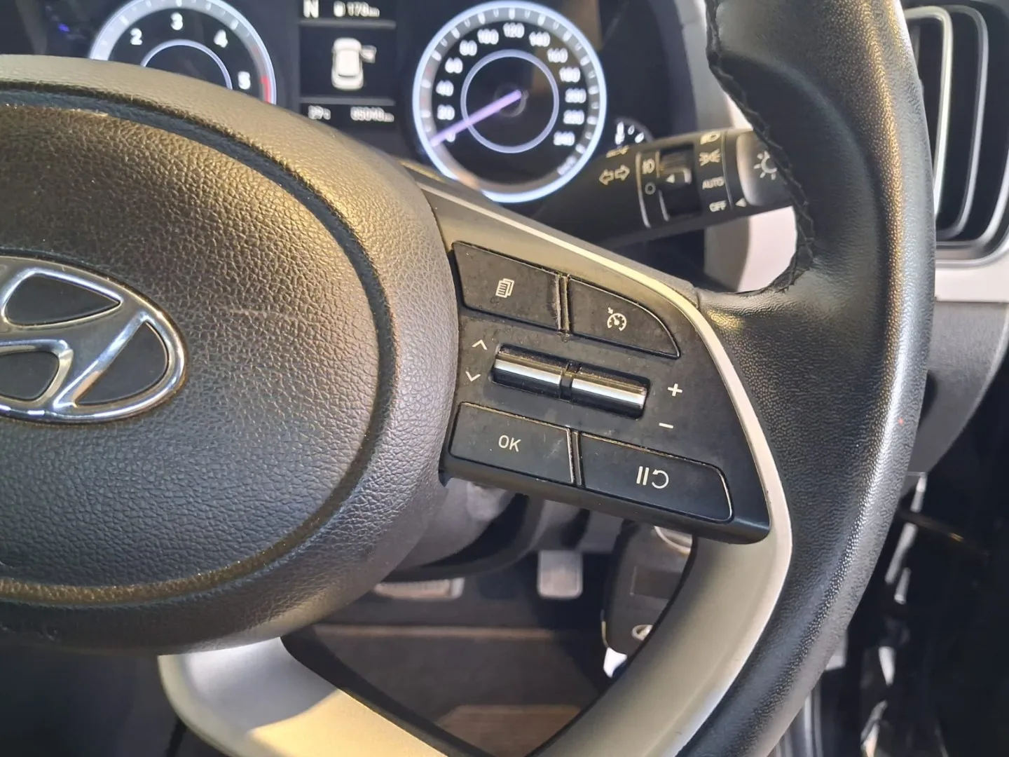 2022 Hyundai CRETA CRETA 1.5 EXECUTIVE IVT 2 TONE thumbnail 13
