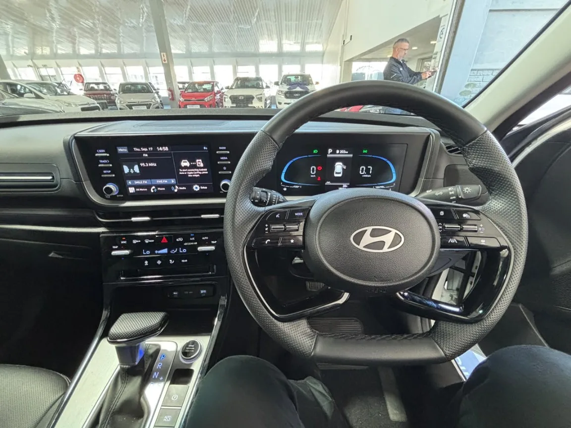 2025 Hyundai ALCAZAR ALCAZAR 1.5 ELITE DIESEL AT 7STR thumbnail 19