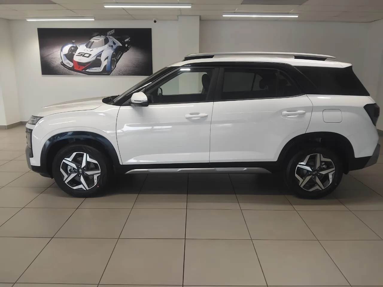 2026 Hyundai ALCAZAR ALCAZAR 1.5 EXECUTIVE DIESEL AT 7STR thumbnail 3