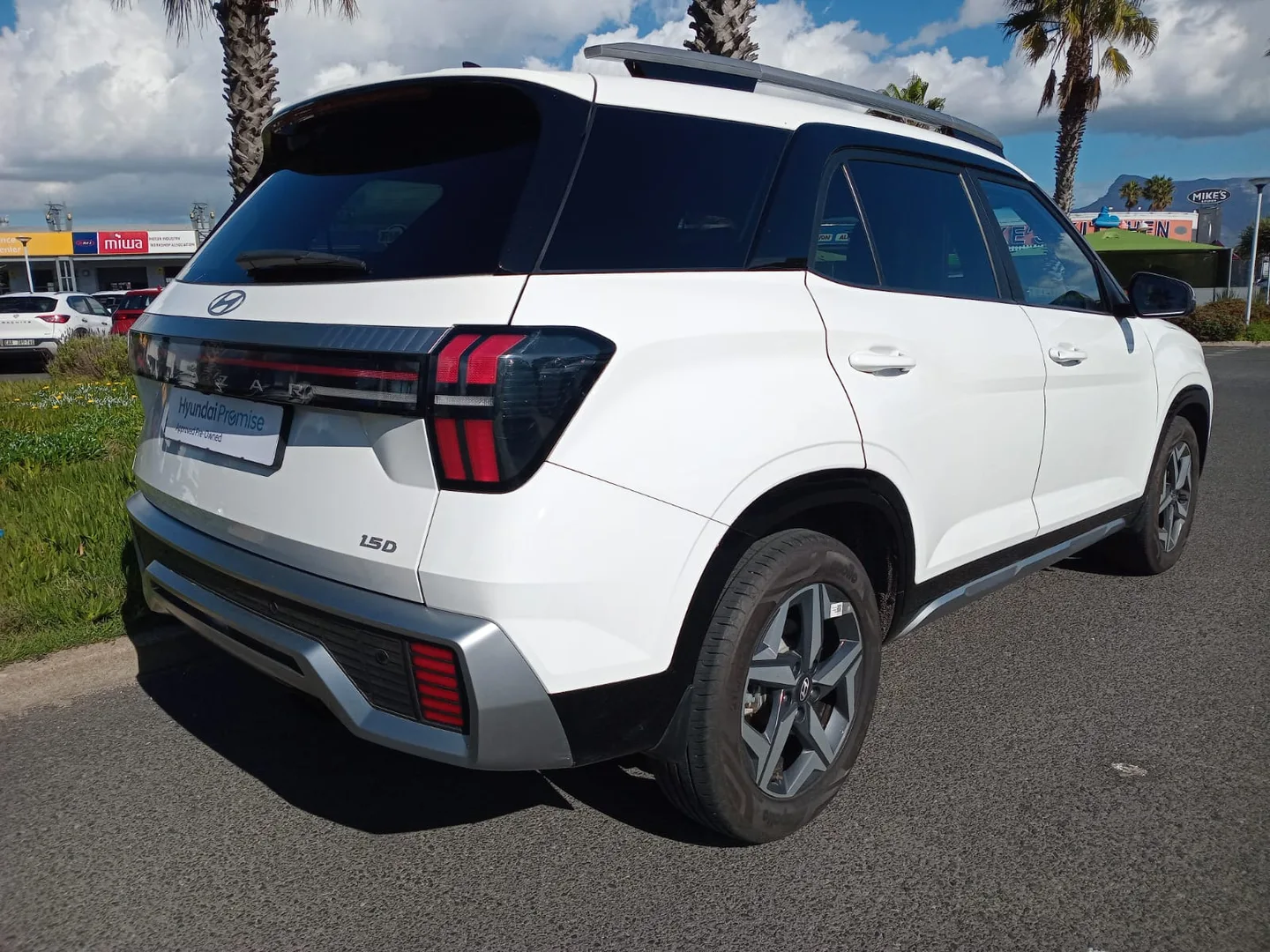 2025 Hyundai ALCAZAR ALCAZAR 1.5 EXECUTIVE DIESEL AT 7STR thumbnail 5