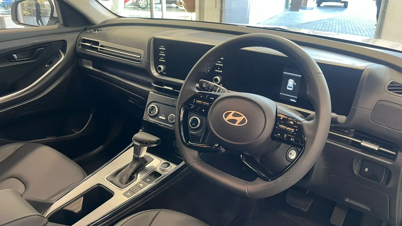 2025 Hyundai ALCAZAR ALCAZAR 1.5 EXECUTIVE DIESEL AT 7STR thumbnail 21