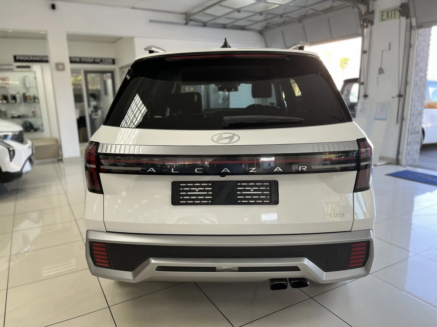 2025 Hyundai ALCAZAR ALCAZAR 1.5 EXECUTIVE DIESEL AT 7STR thumbnail 3