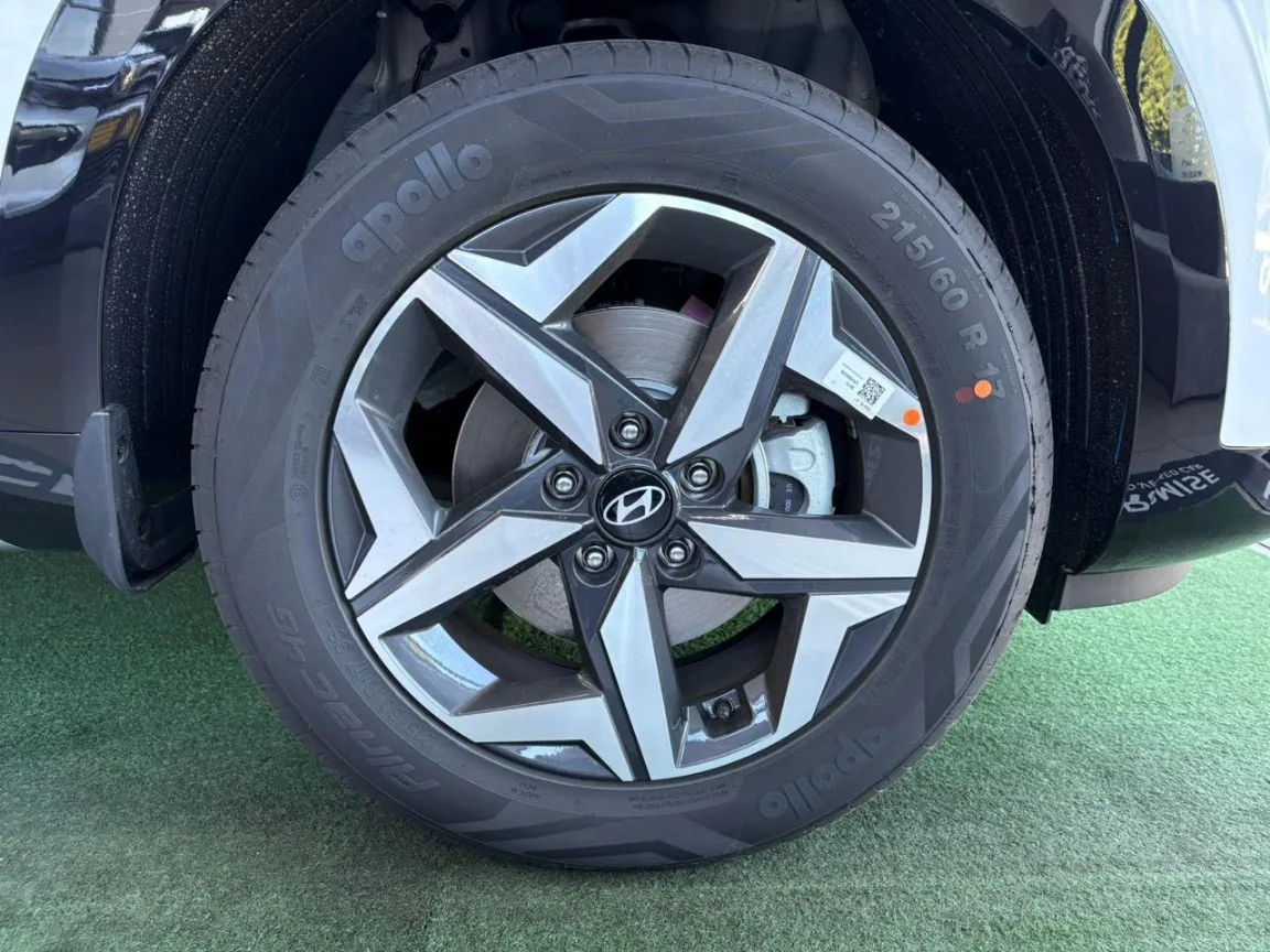 2025 Hyundai GRAND CRETA ALCAZAR 1.5 EXECUTIVE DIESEL AT 7STR thumbnail 5