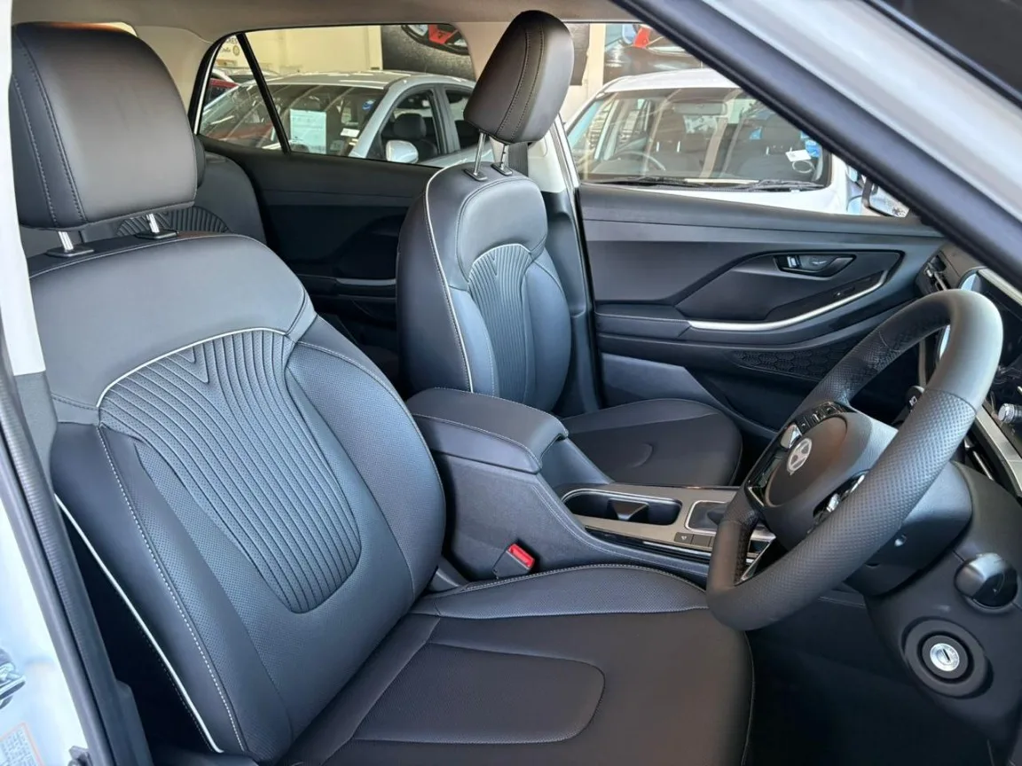 2025 Hyundai GRAND CRETA ALCAZAR 1.5 EXECUTIVE DIESEL AT 7STR thumbnail 17