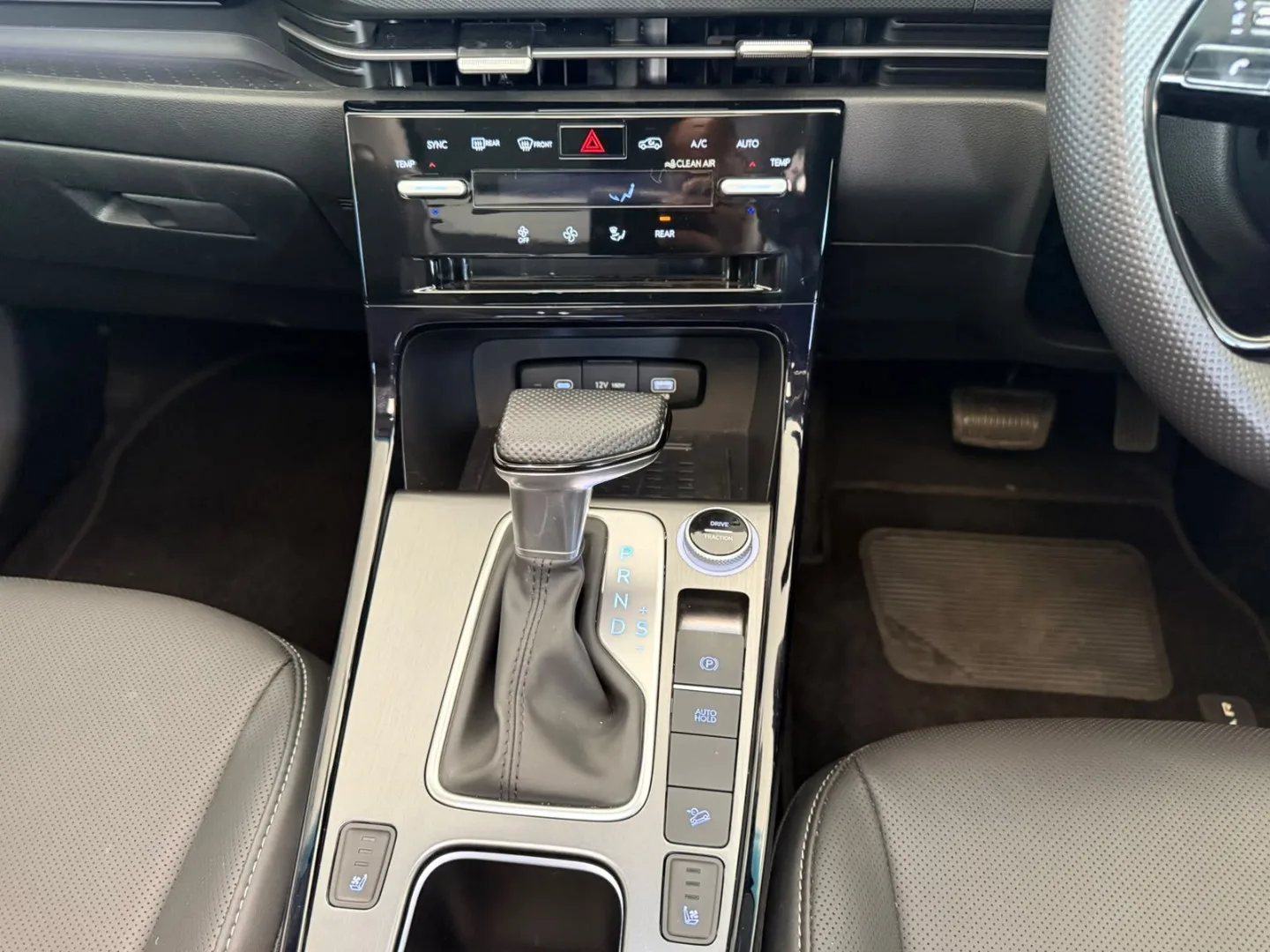 2025 Hyundai ALCAZAR ALCAZAR 1.5 EXECUTIVE DIESEL AT 7STR thumbnail 11