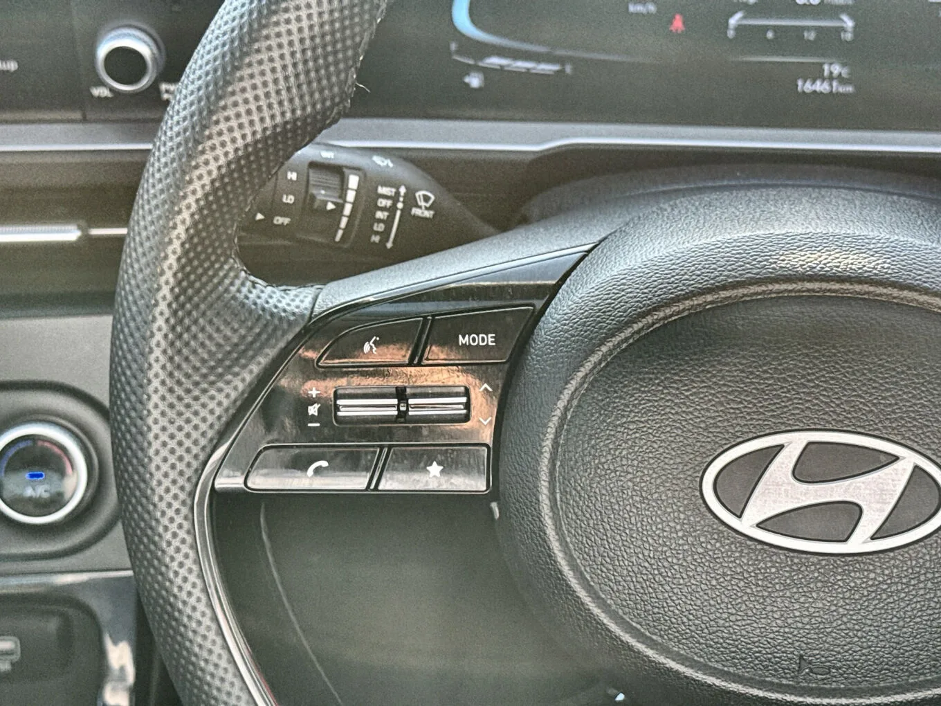 2026 Hyundai ALCAZAR ALCAZAR 1.5 EXECUTIVE DIESEL AT 7STR thumbnail 15