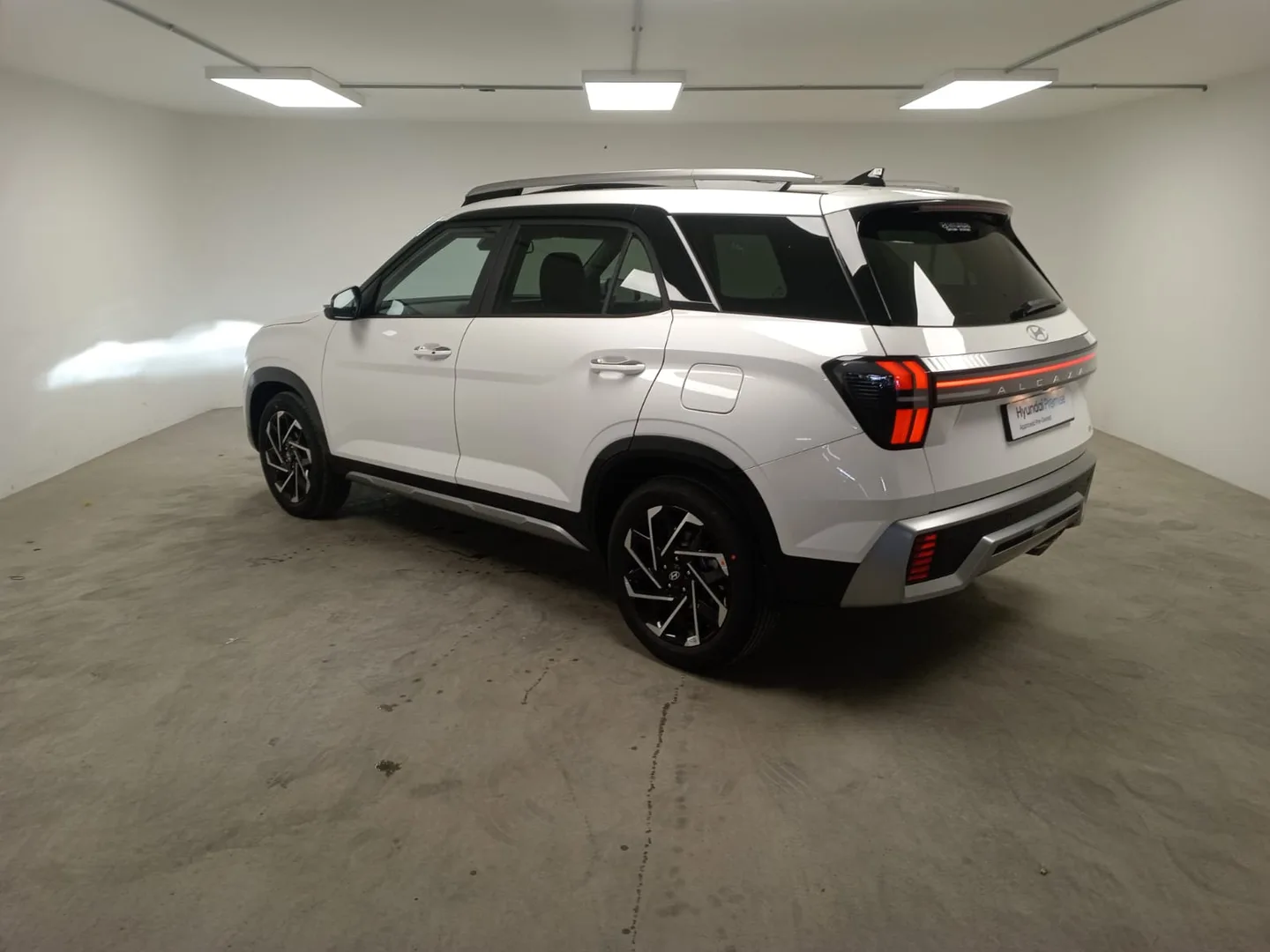 2026 Hyundai ALCAZAR ALCAZAR 1.5 ELITE DIESEL AT 7STR thumbnail 7