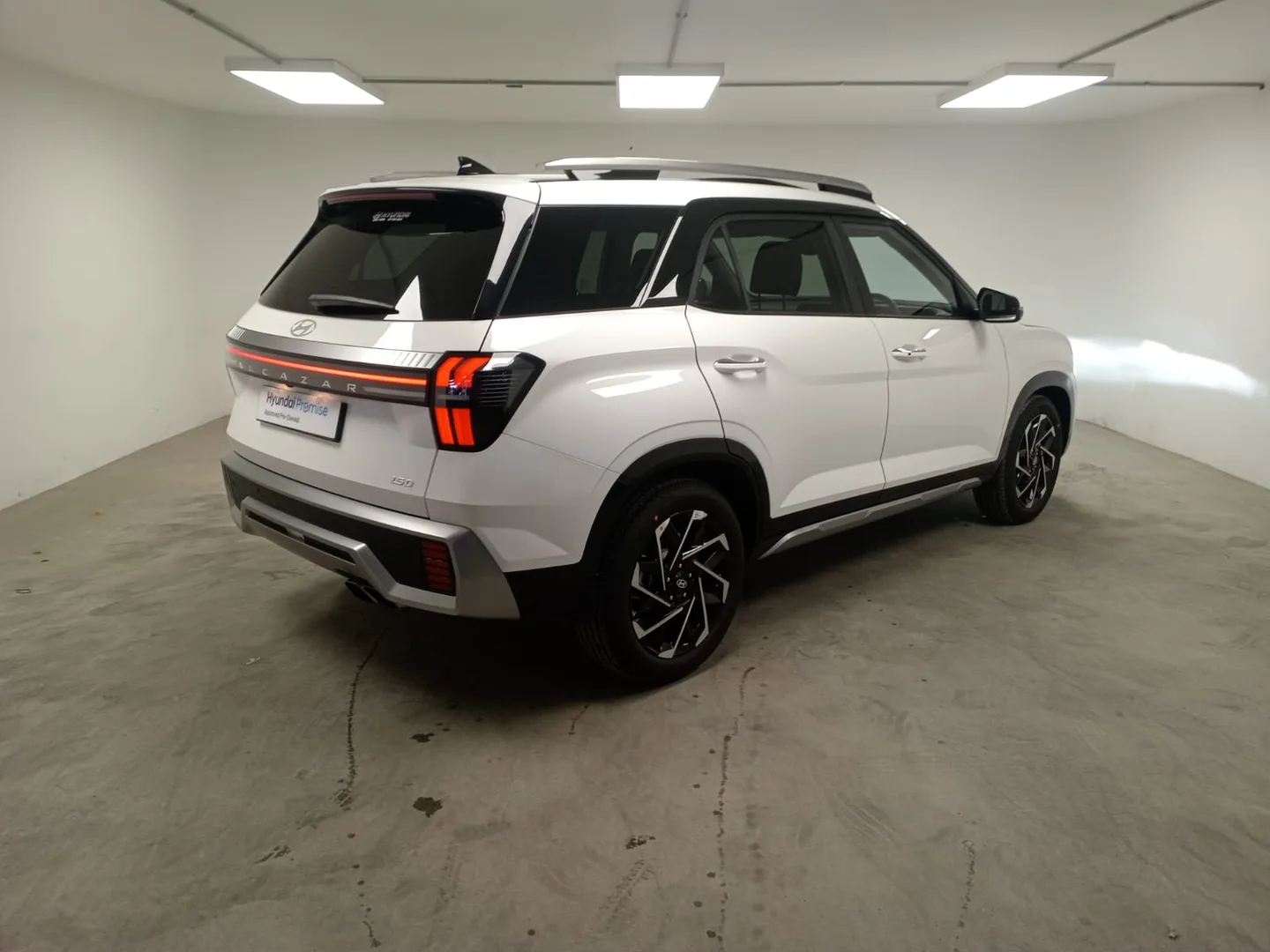 2026 Hyundai ALCAZAR ALCAZAR 1.5 ELITE DIESEL AT 7STR thumbnail 6