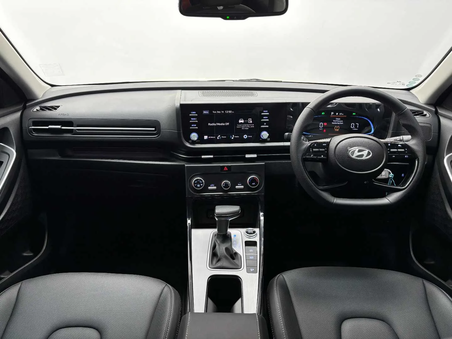 2025 Hyundai ALCAZAR ALCAZAR 2.0 EXECUTIVE A/T thumbnail 16
