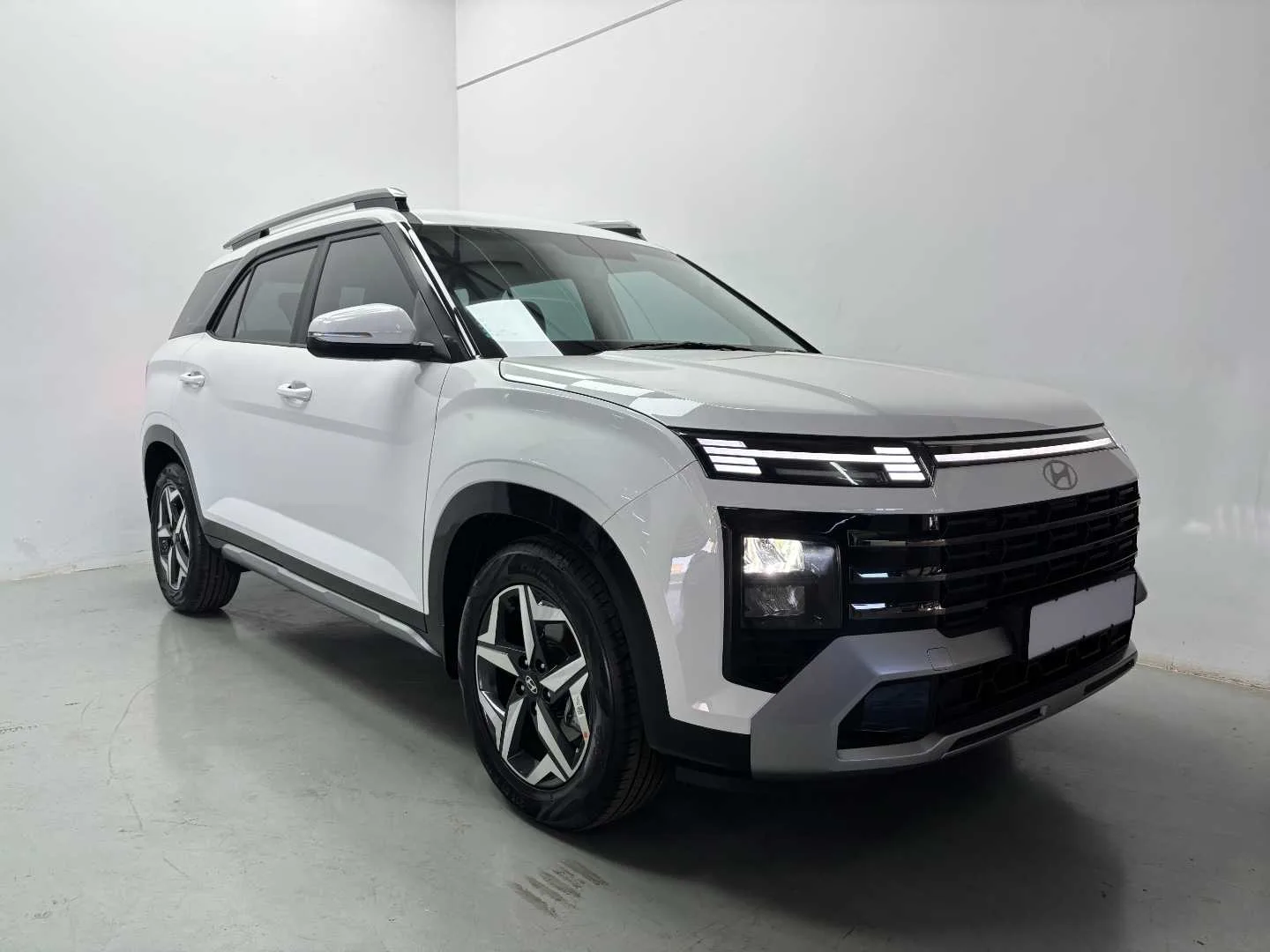 2025 Hyundai ALCAZAR ALCAZAR 2.0 EXECUTIVE A/T image 1