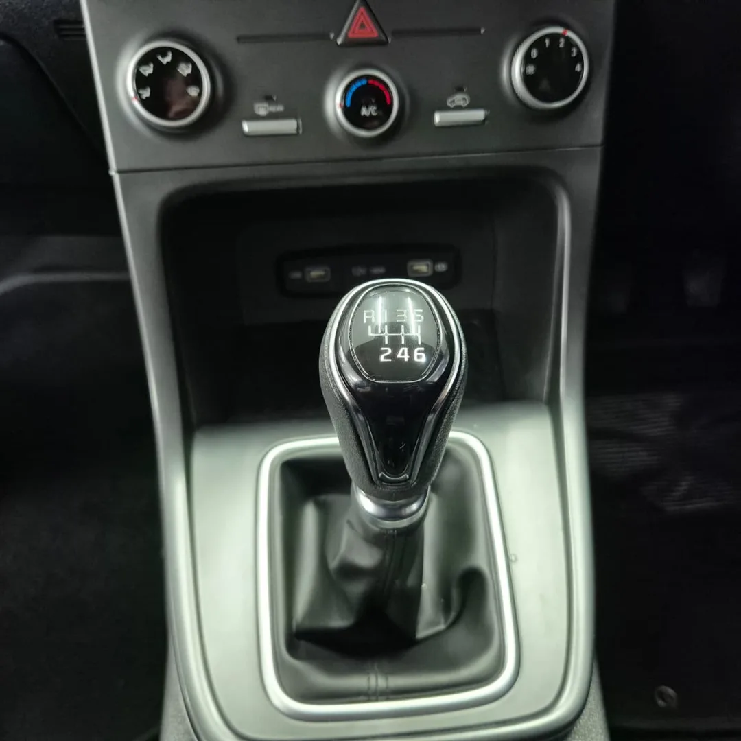 2023 Hyundai CRETA CRETA 1.5 PREMIUM MT MY22 thumbnail 18