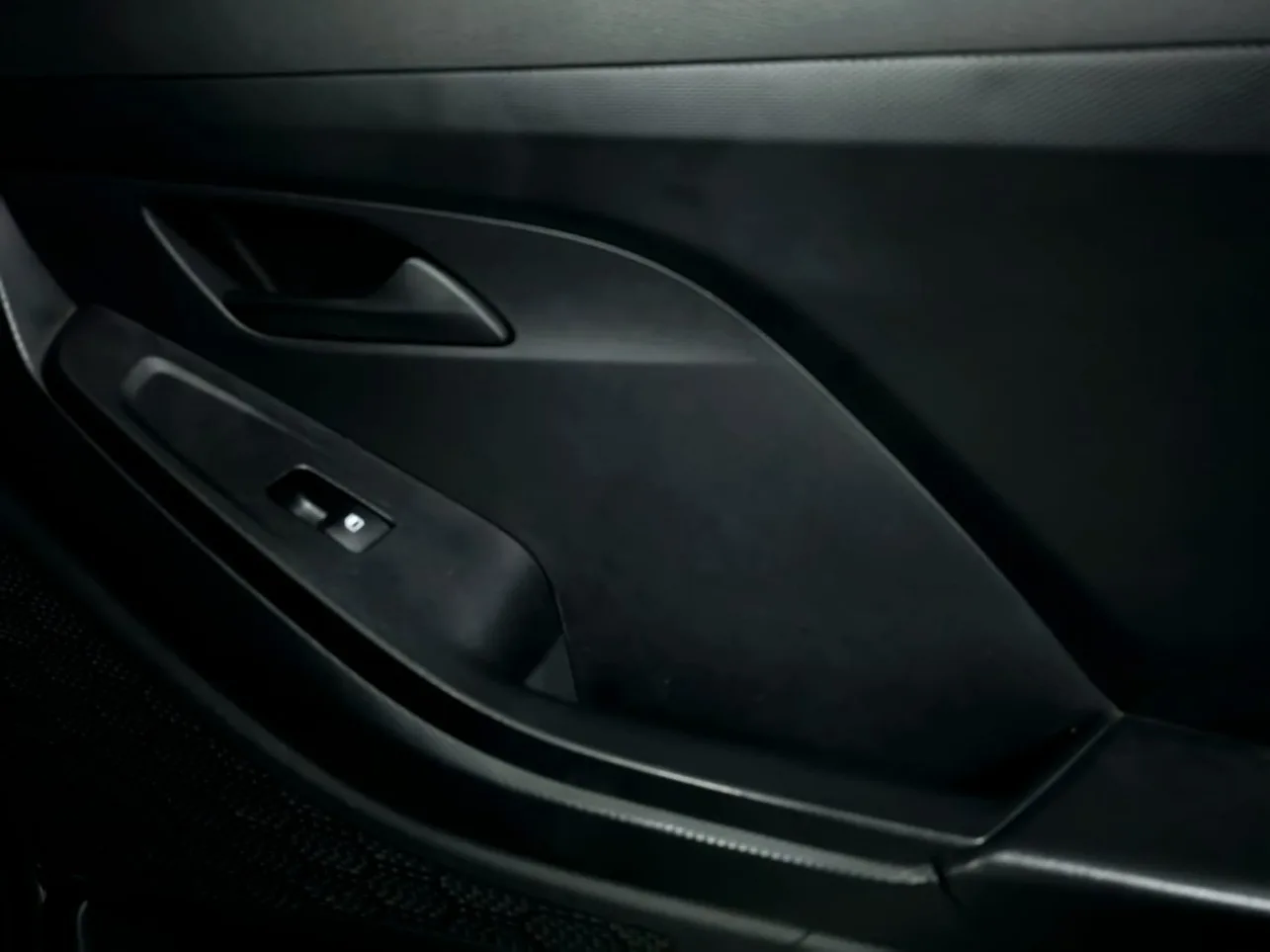 2023 Hyundai CRETA CRETA 1.5 PREMIUM MT MY23 thumbnail 6