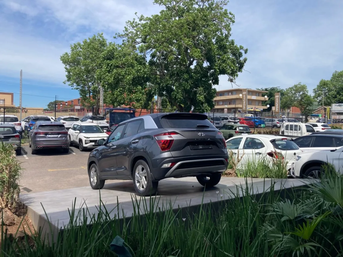 2024 Hyundai CRETA CRETA 1.5 PREMIUM M/T thumbnail 8