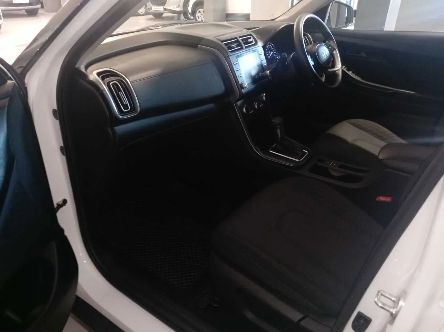 2023 Hyundai CRETA CRETA 1.5 PREMIUM IVT MY22 thumbnail 15