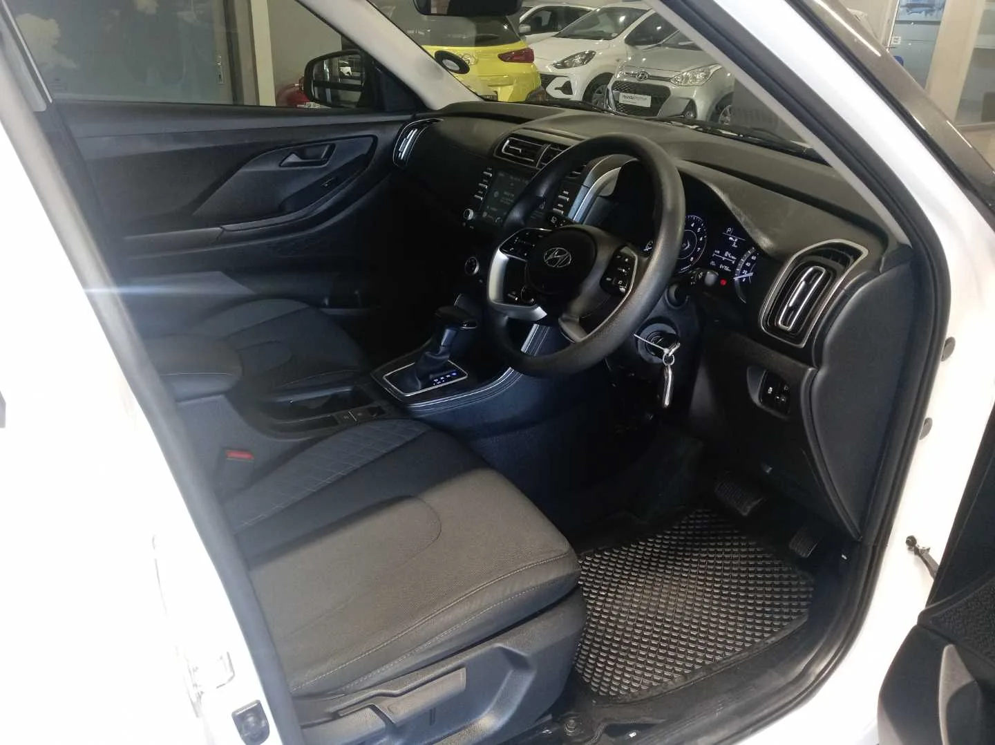 2023 Hyundai CRETA CRETA 1.5 PREMIUM IVT MY22 thumbnail 4