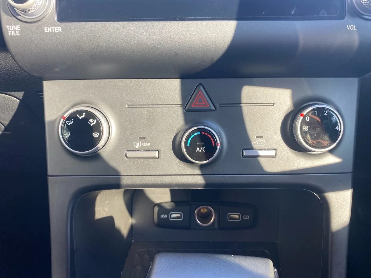 2026 Hyundai CRETA CRETA 1.5 PREMIUM IVT MY24 thumbnail 15