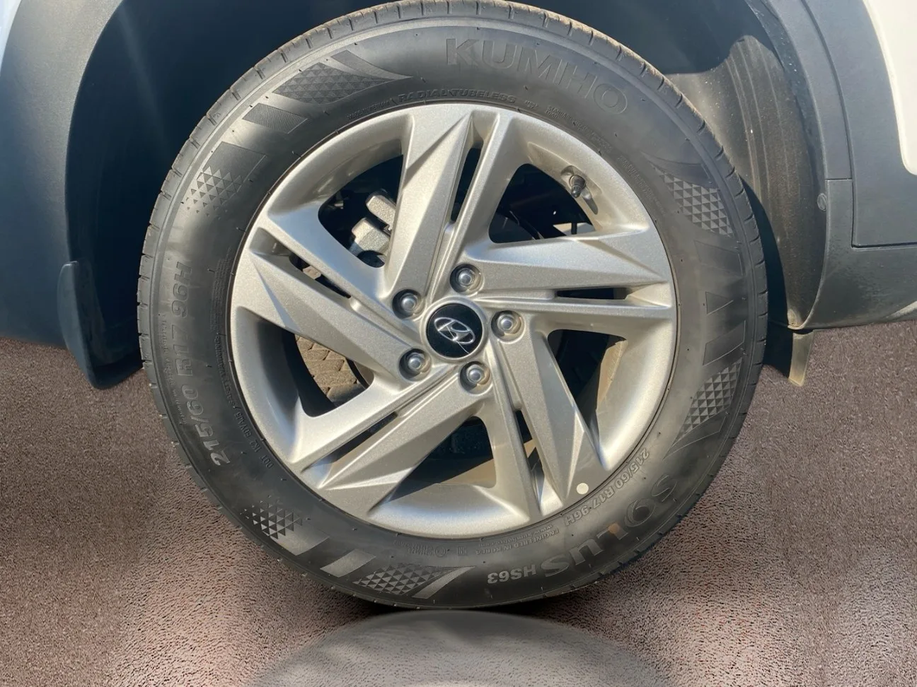 2026 Hyundai CRETA CRETA 1.5 PREMIUM IVT MY24 thumbnail 9