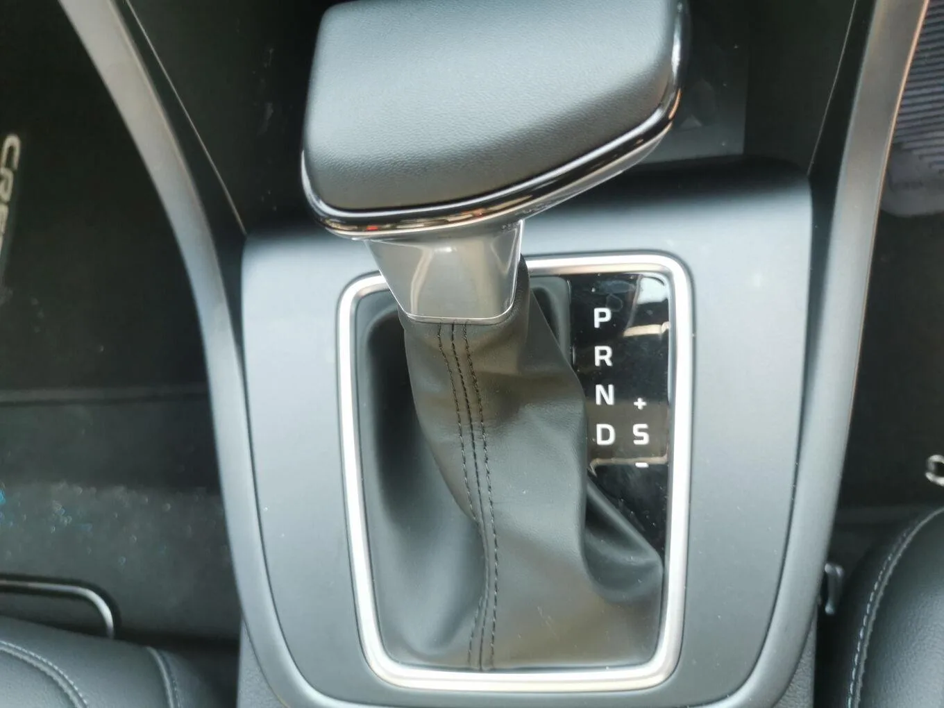 2026 Hyundai CRETA CRETA 1.5 PREMIUM IVT MY24 thumbnail 13