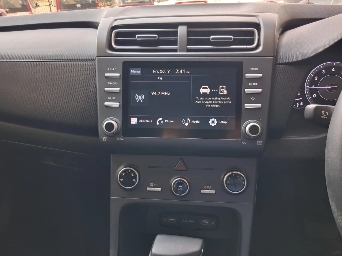 2026 Hyundai CRETA CRETA 1.5 PREMIUM IVT MY24 thumbnail 11