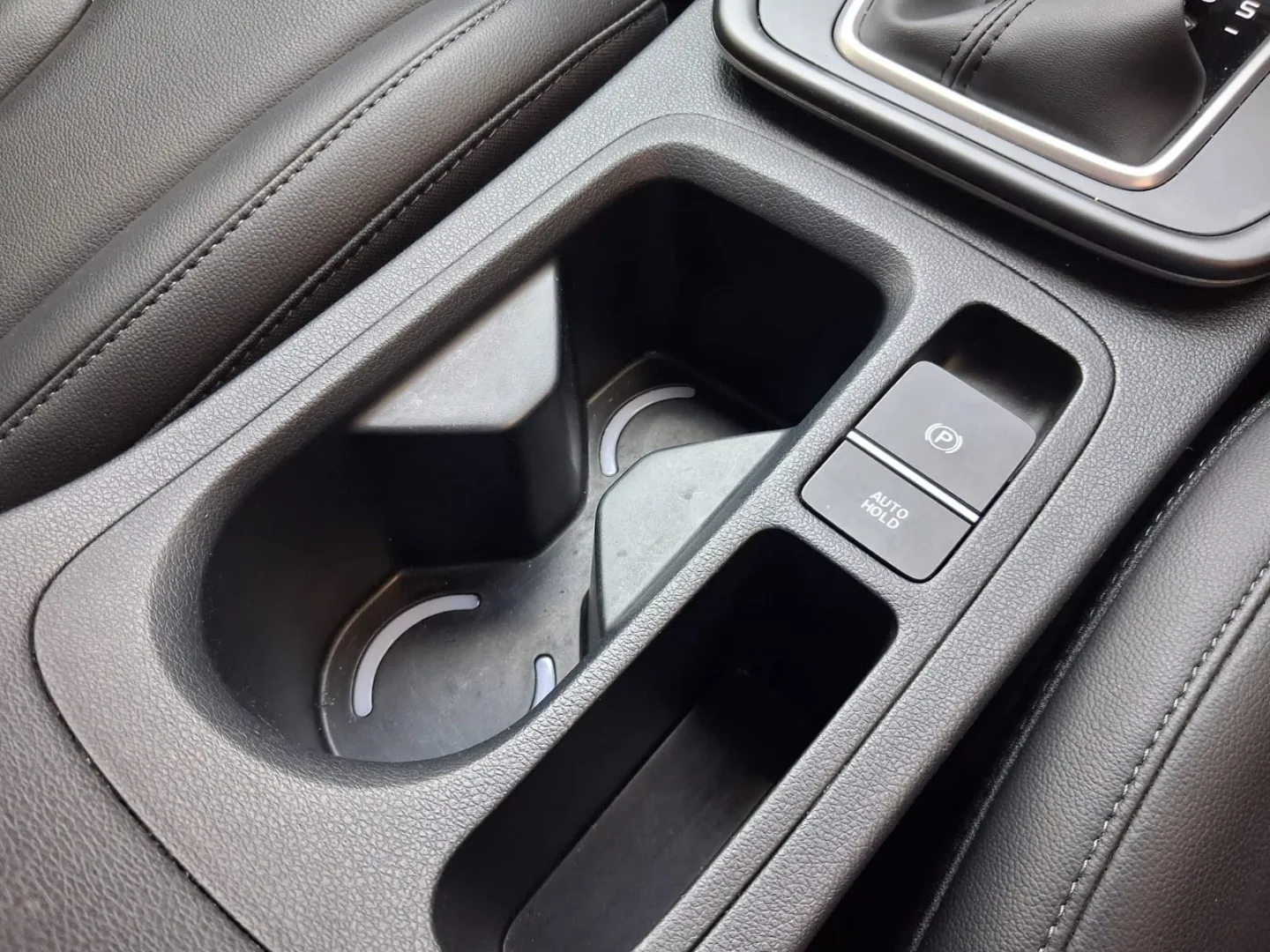 2026 Hyundai CRETA CRETA 1.5 PREMIUM IVT MY24 thumbnail 13