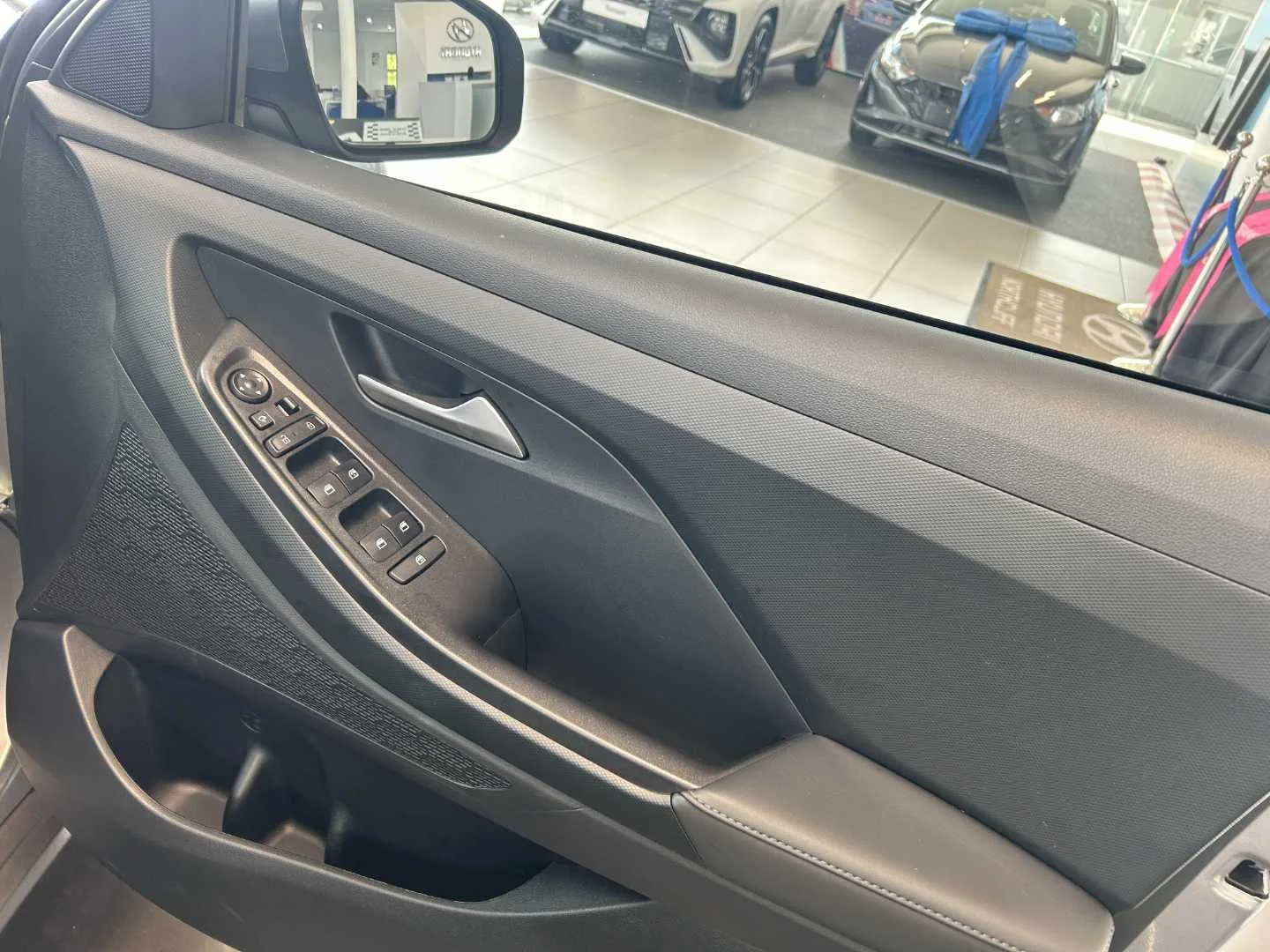 2026 Hyundai CRETA CRETA 1.5 PREMIUM IVT MY26 thumbnail 18