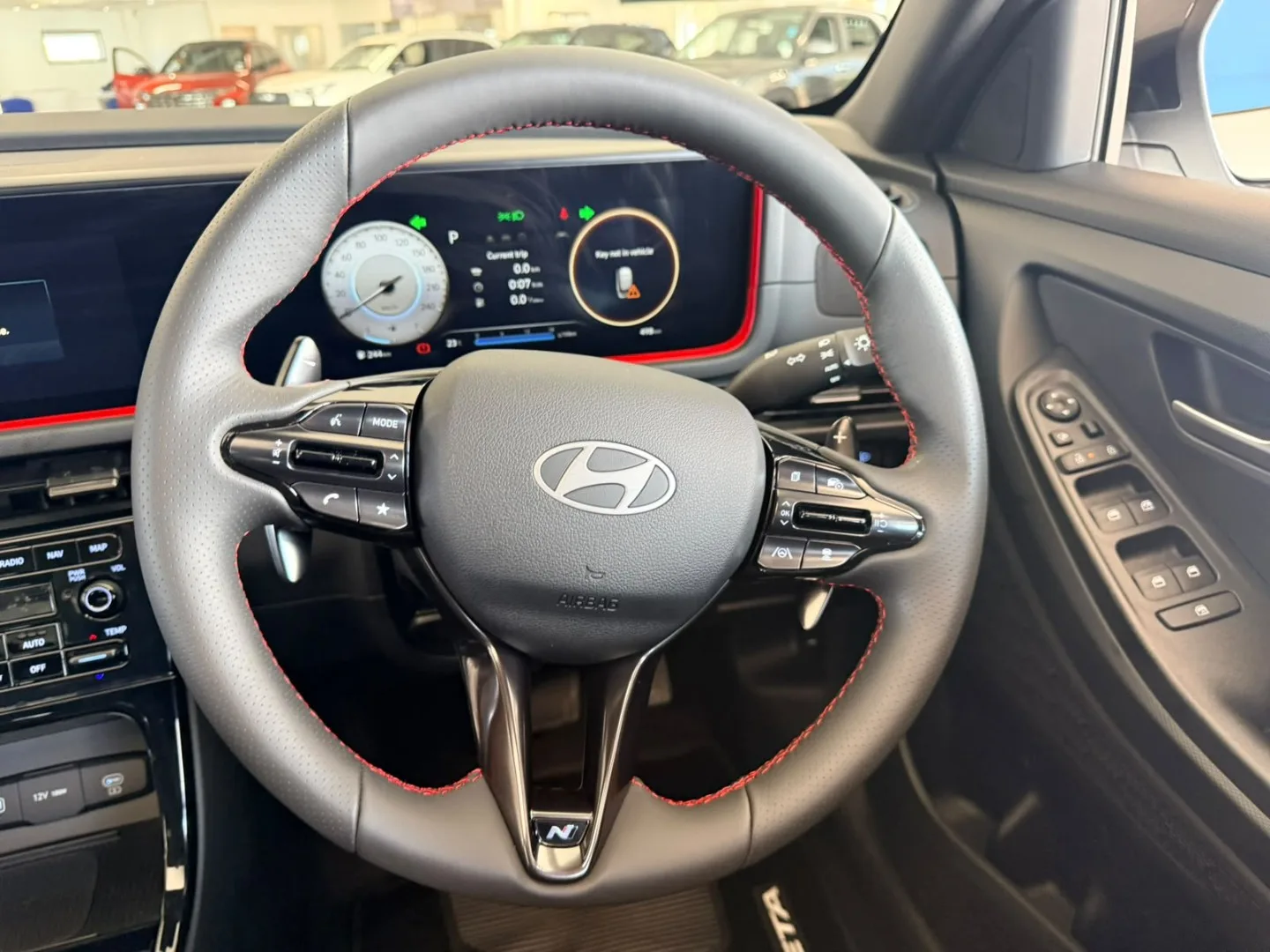2026 Hyundai CRETA CRETA 1.5 TGDI NLINE DCT 2 TONE MY26 thumbnail 15