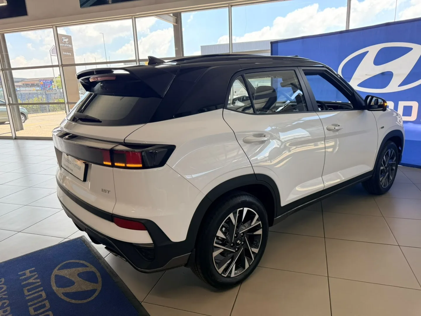 2026 Hyundai CRETA CRETA 1.5 TGDI NLINE DCT 2 TONE MY26 thumbnail 5