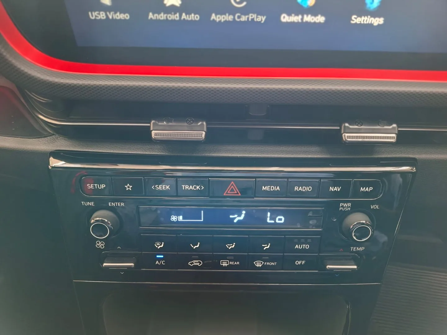 2026 Hyundai CRETA CRETA 1.5 TGDI NLINE DCT 2 TONE MY26 thumbnail 28