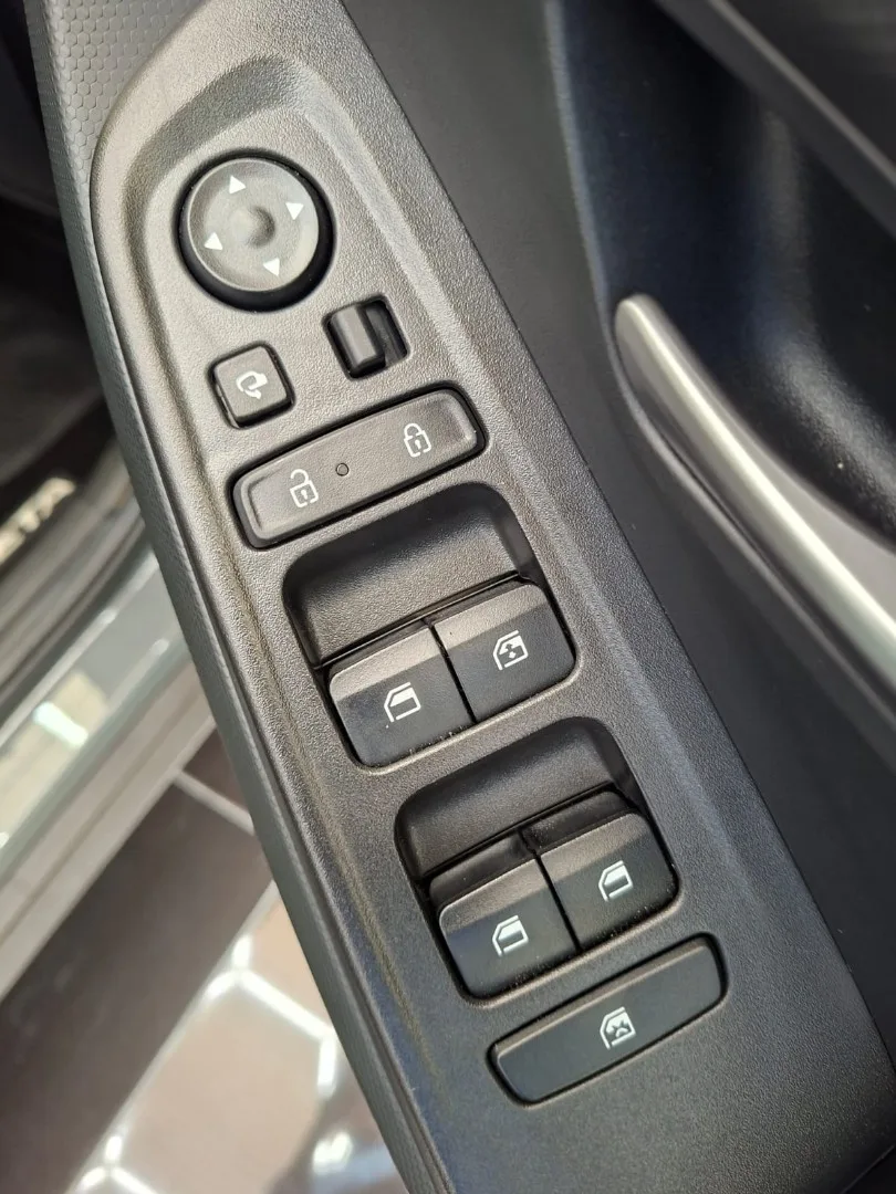 2026 Hyundai CRETA CRETA 1.5 TGDI NLINE DCT 2 TONE MY26 thumbnail 24