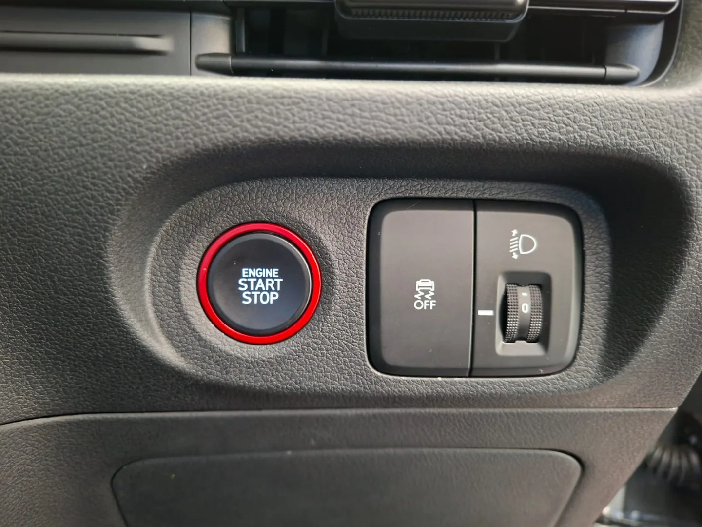 2026 Hyundai CRETA CRETA 1.5 TGDI NLINE DCT 2 TONE MY26 thumbnail 23
