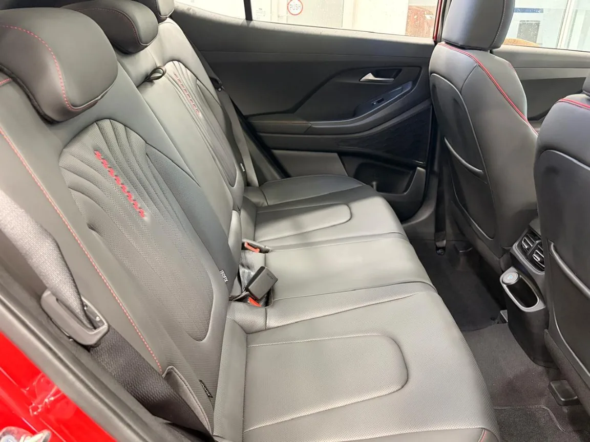 2026 Hyundai CRETA CRETA 1.5 TGDI NLINE DCT 2 TONE MY26 thumbnail 9
